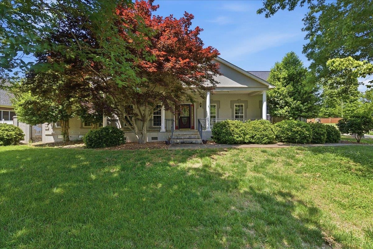 212 Watersedge Drive