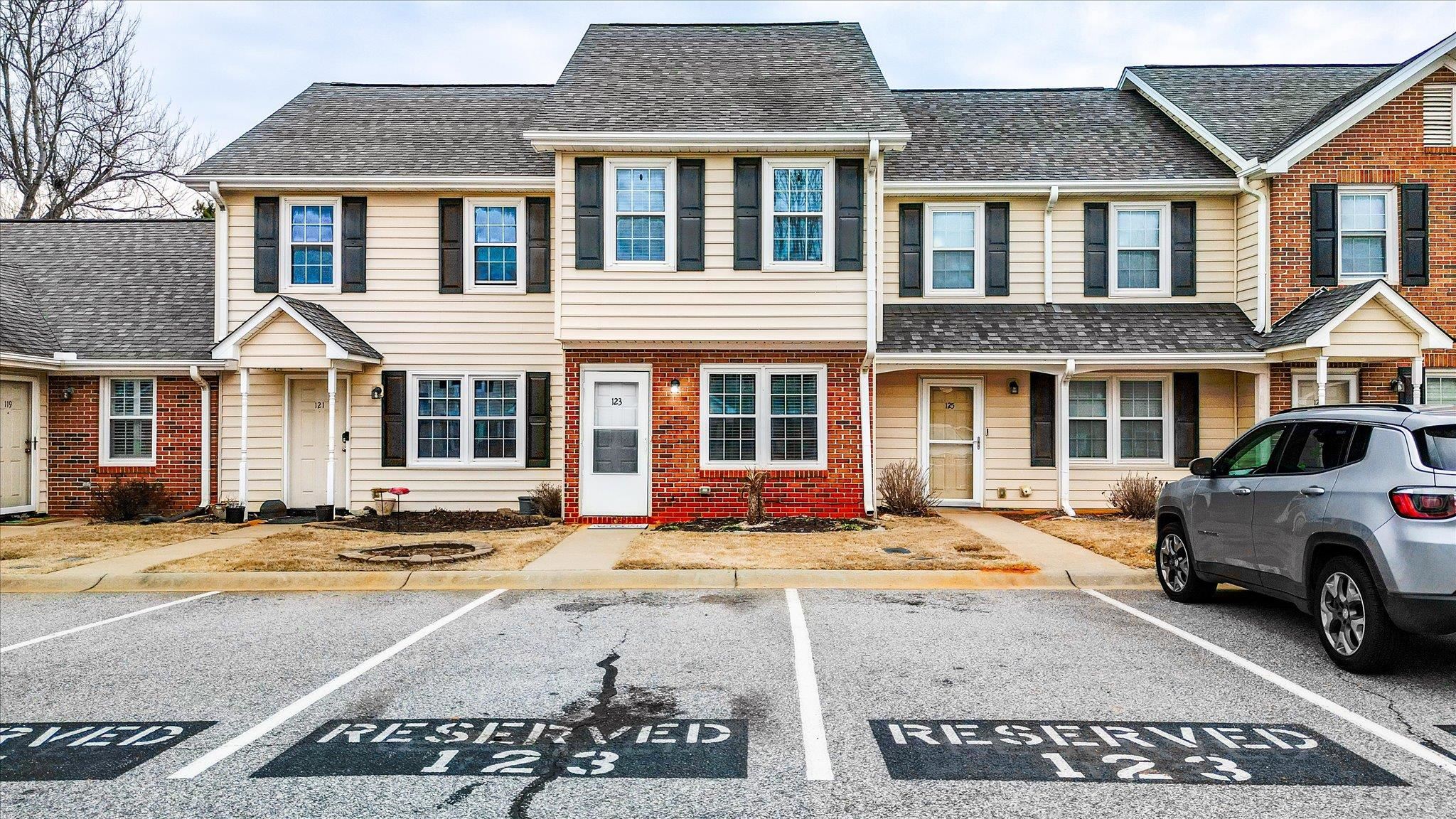 123 Trailside Lane