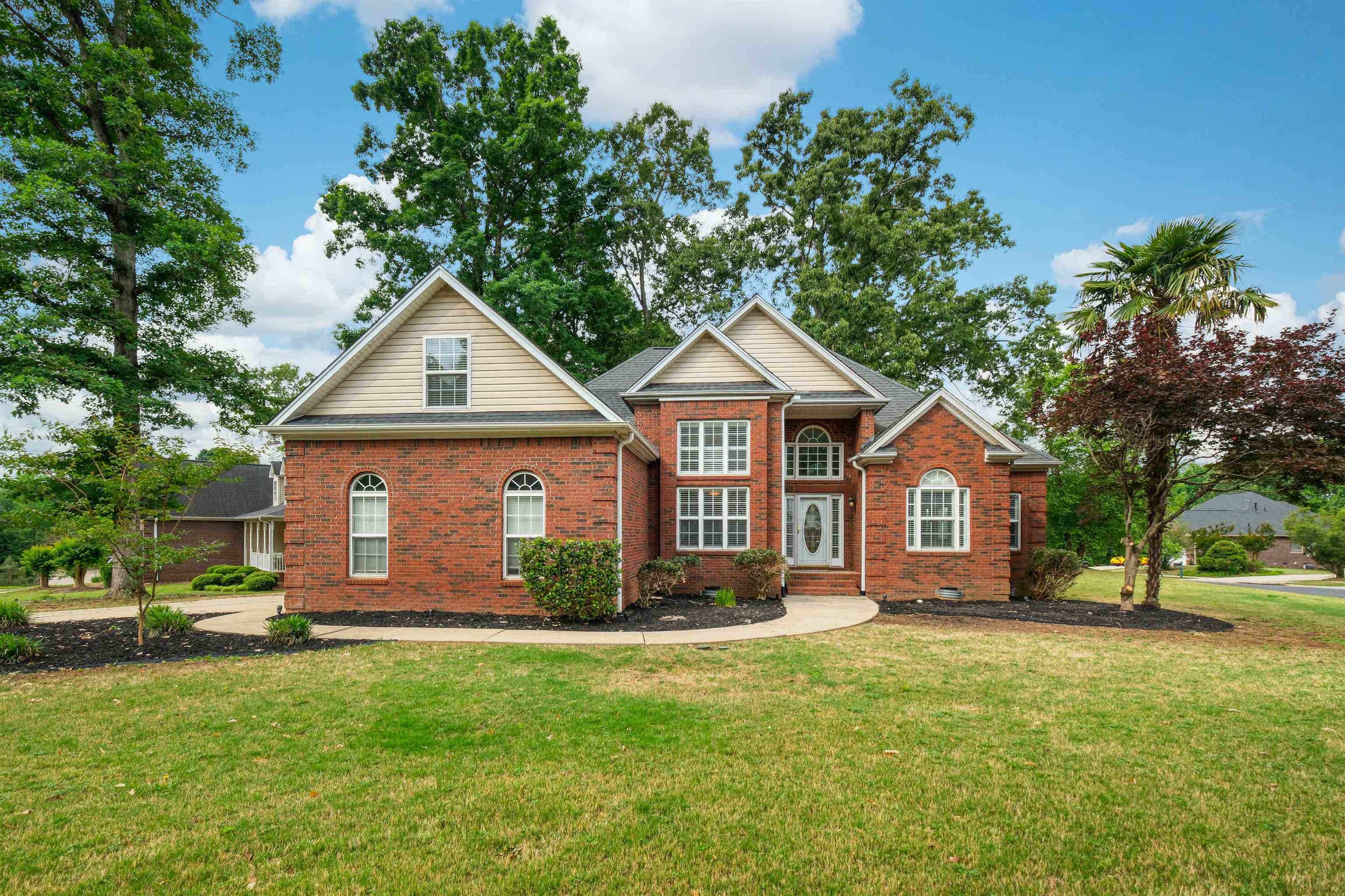 502 Scenic Oak Dr