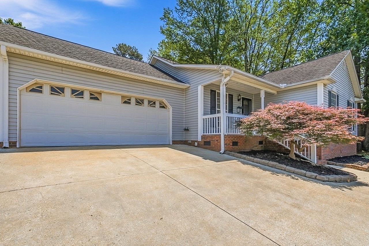 312 Carmichael Court