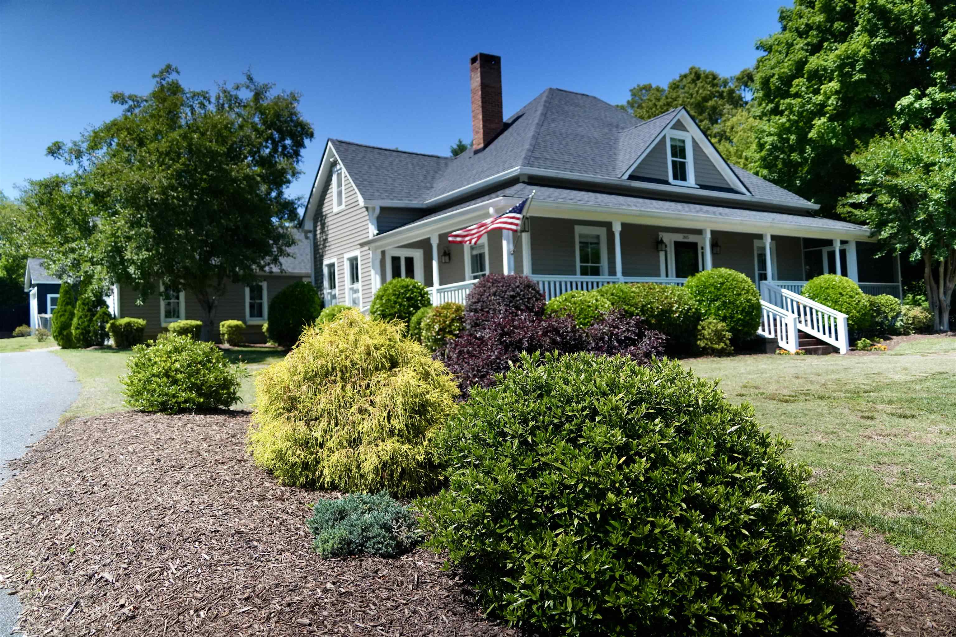 305 E Prince Road