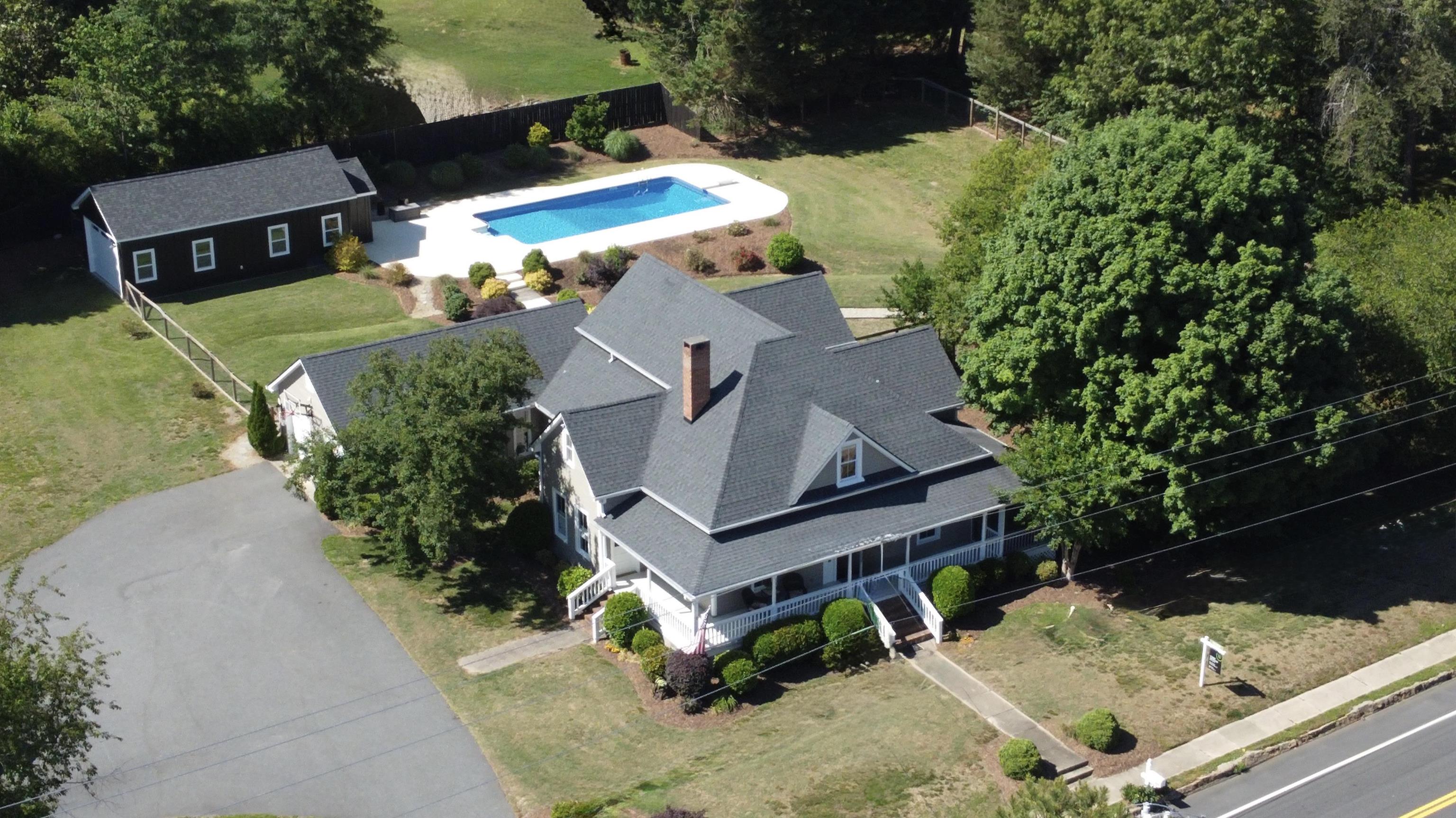305 E Prince Road