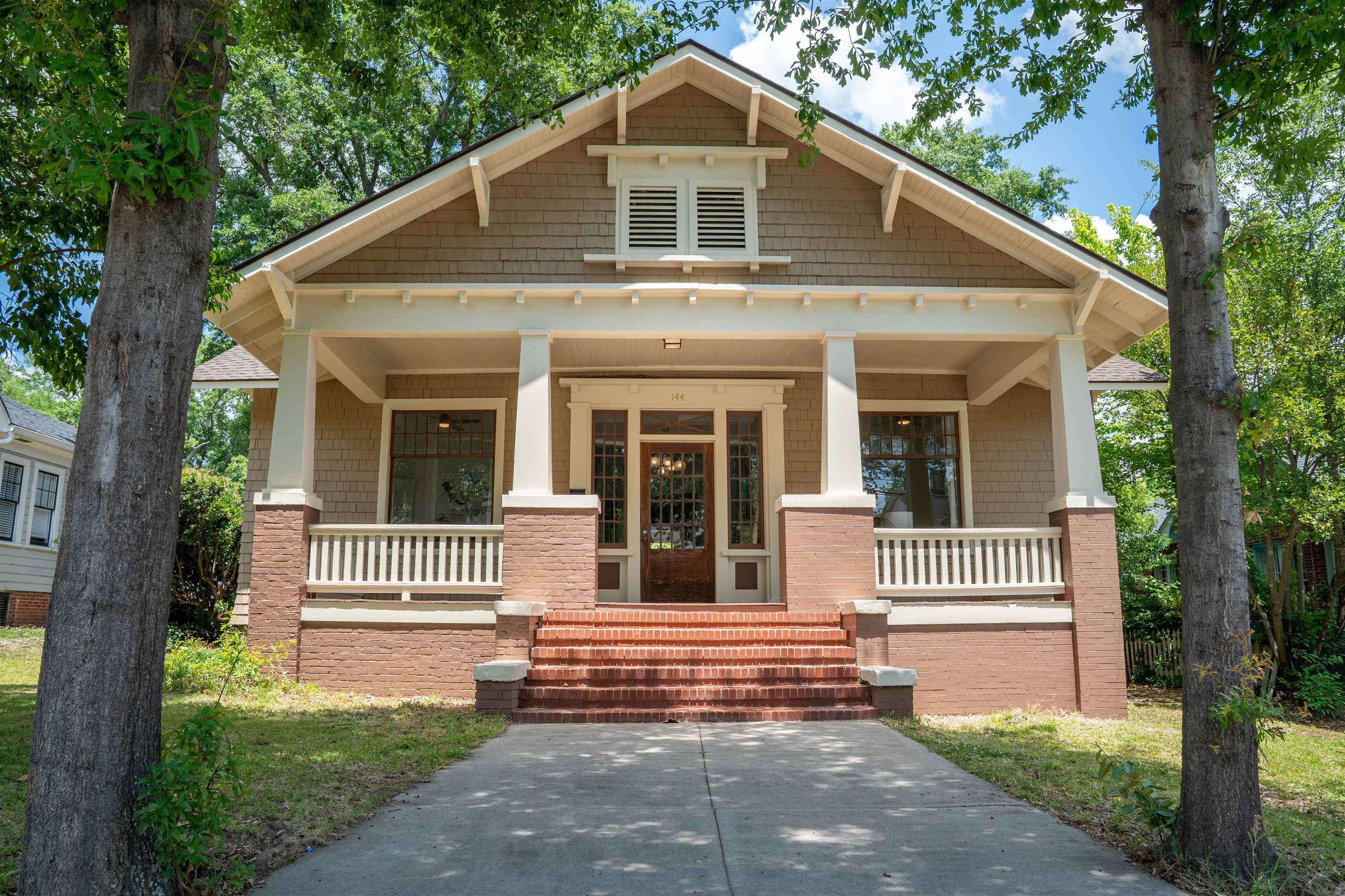 144 W Hampton Avenue