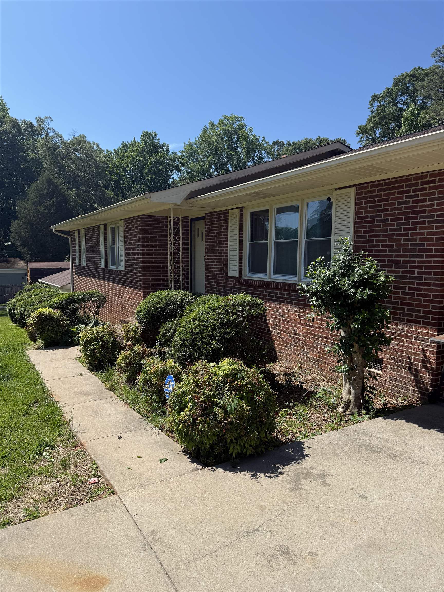 3855 Maid Marion Lane