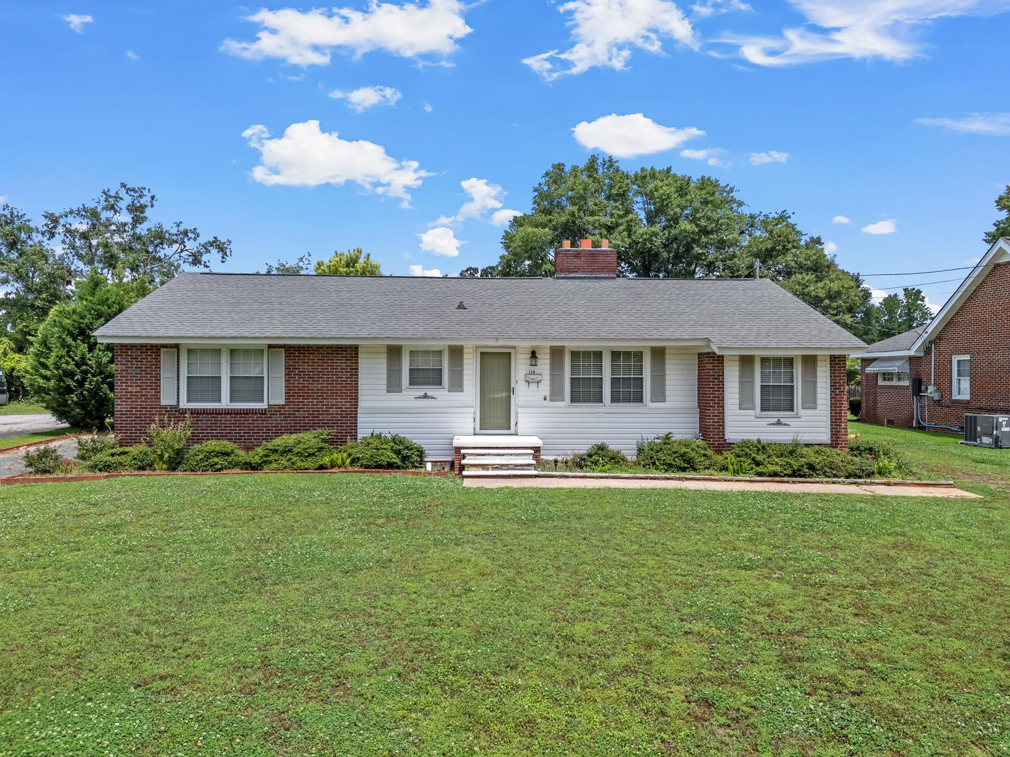 114 Hillcrest Drive