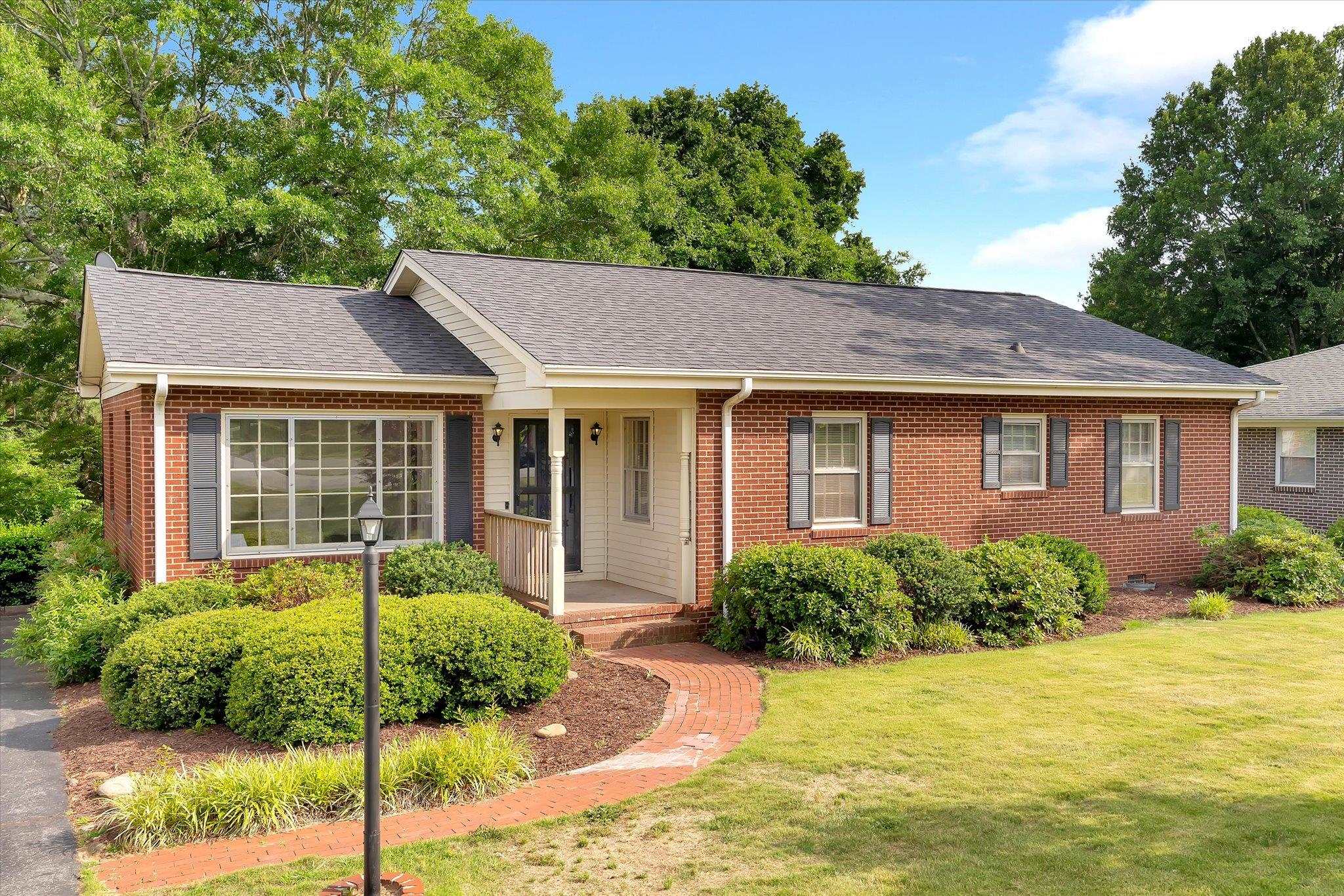 206 Hillside Drive