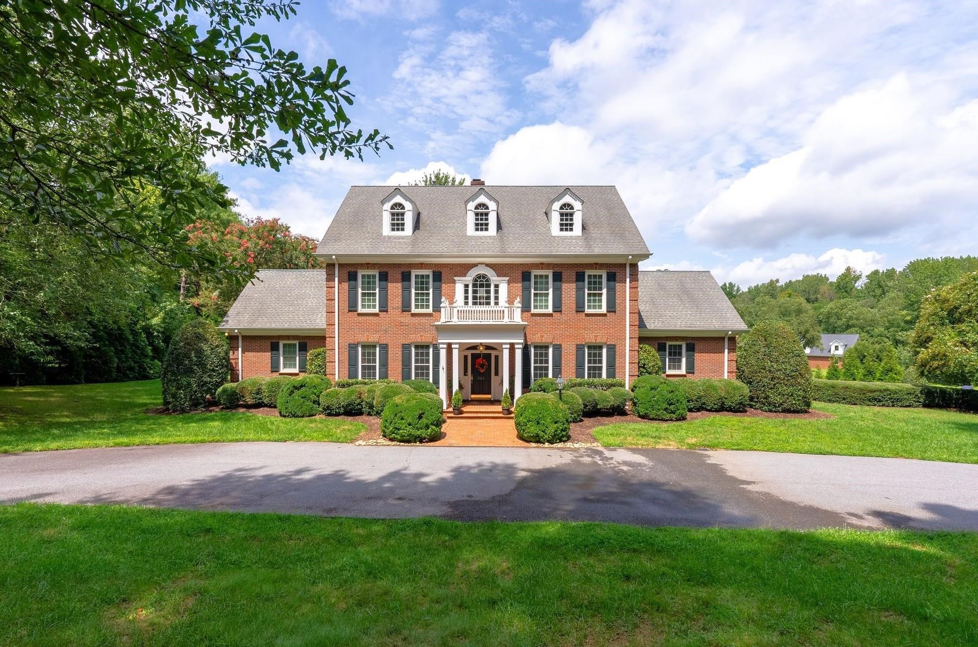291 Montgomery Dr