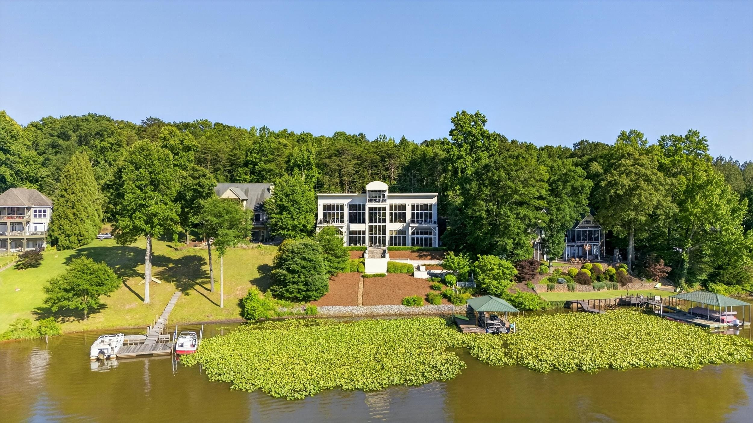 1125 Dickson Road
