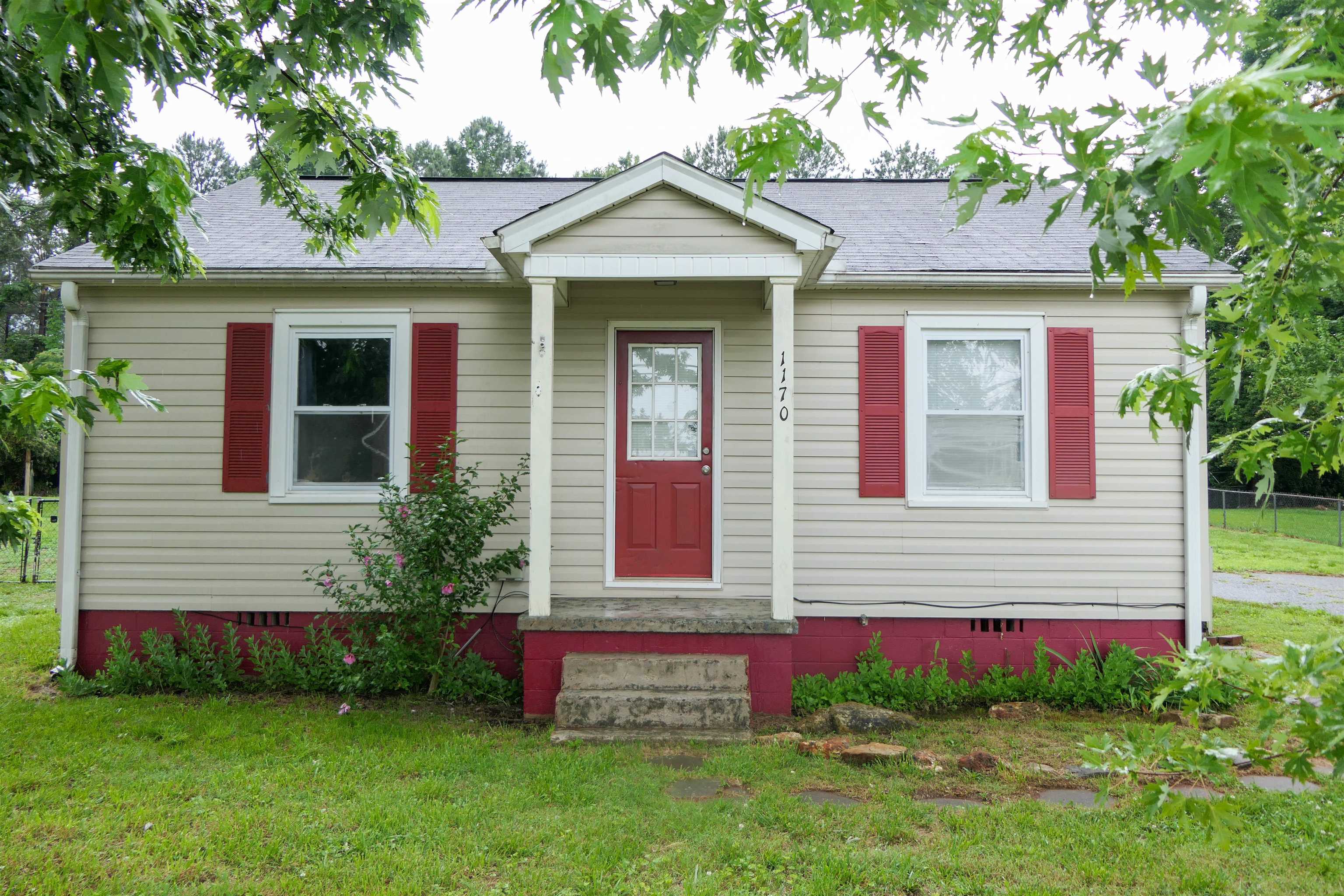1170 Campton Rd