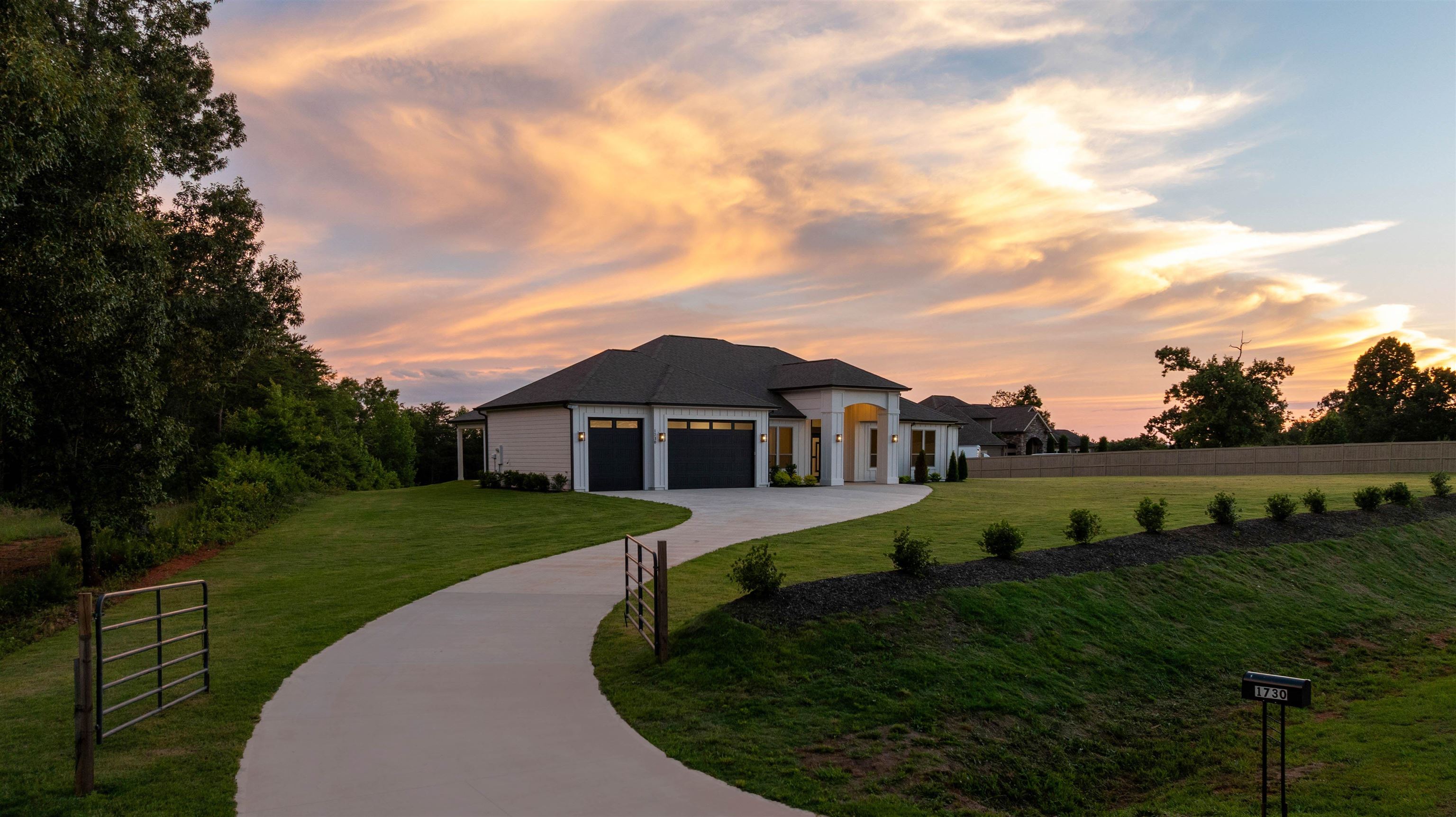 1730 Riveroak Road