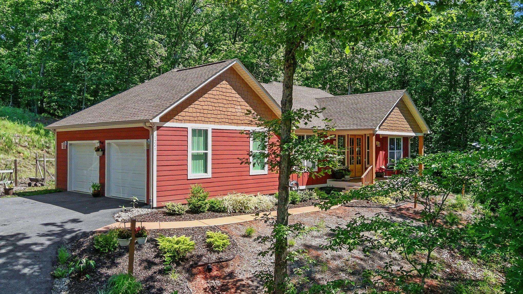 1241 Hayes Road