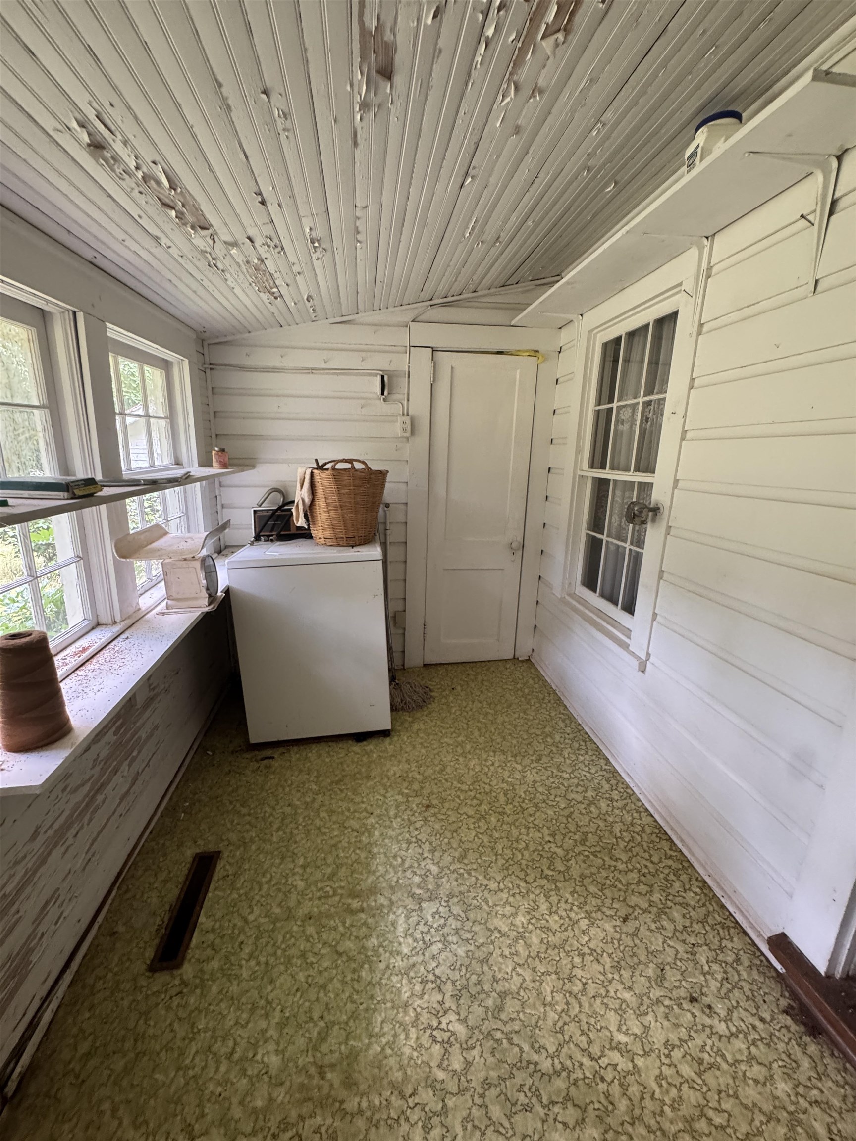 246 Lee Road