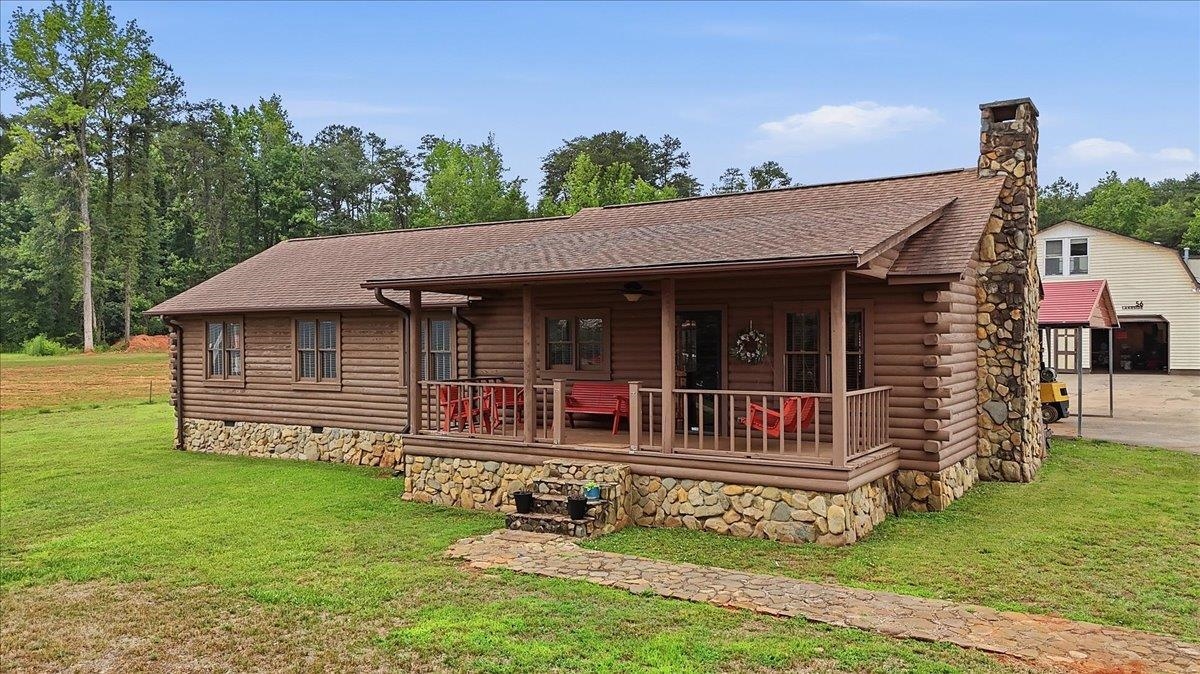 60 Lakeside Drive