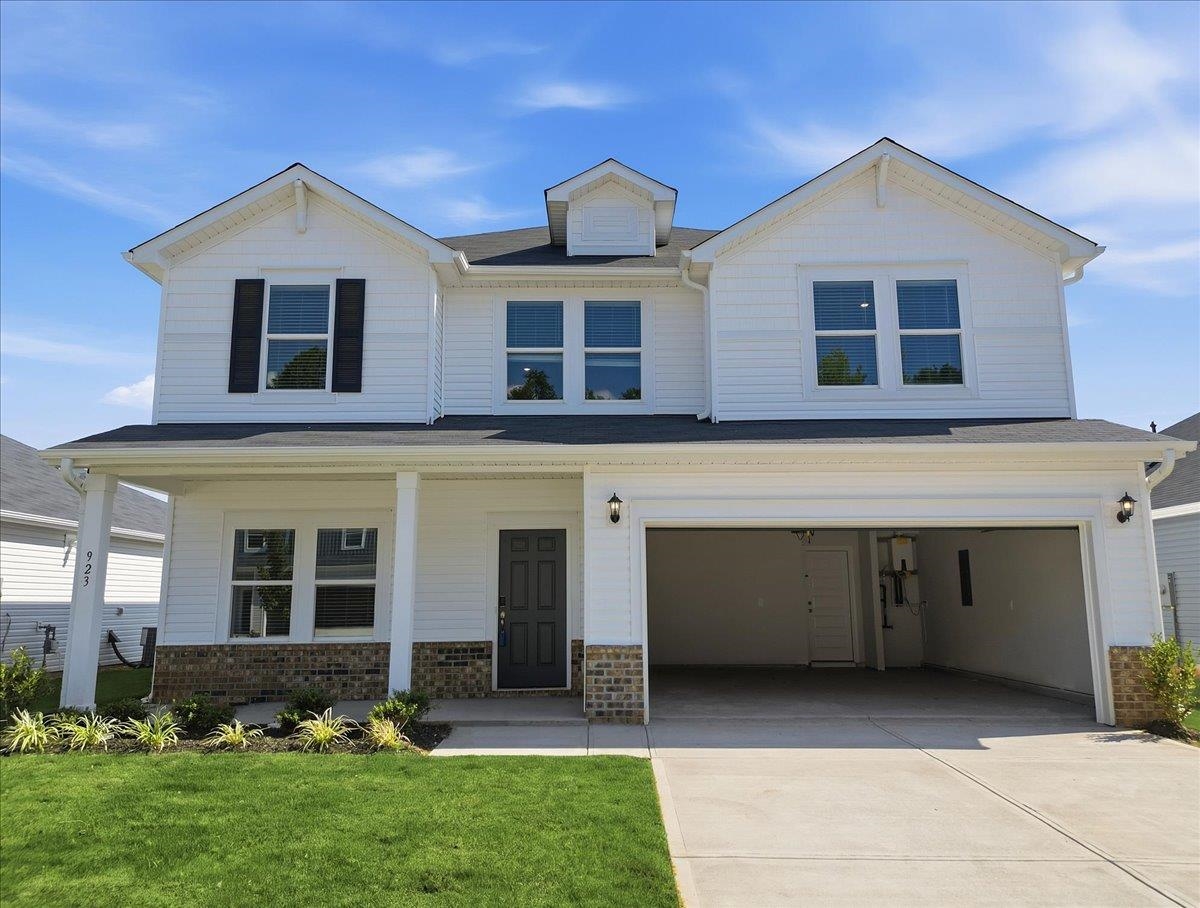 923 Rising Oak Court