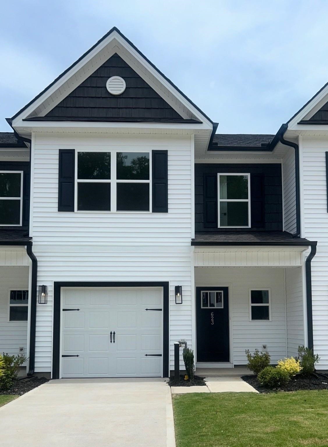 623 Farcroft Trail