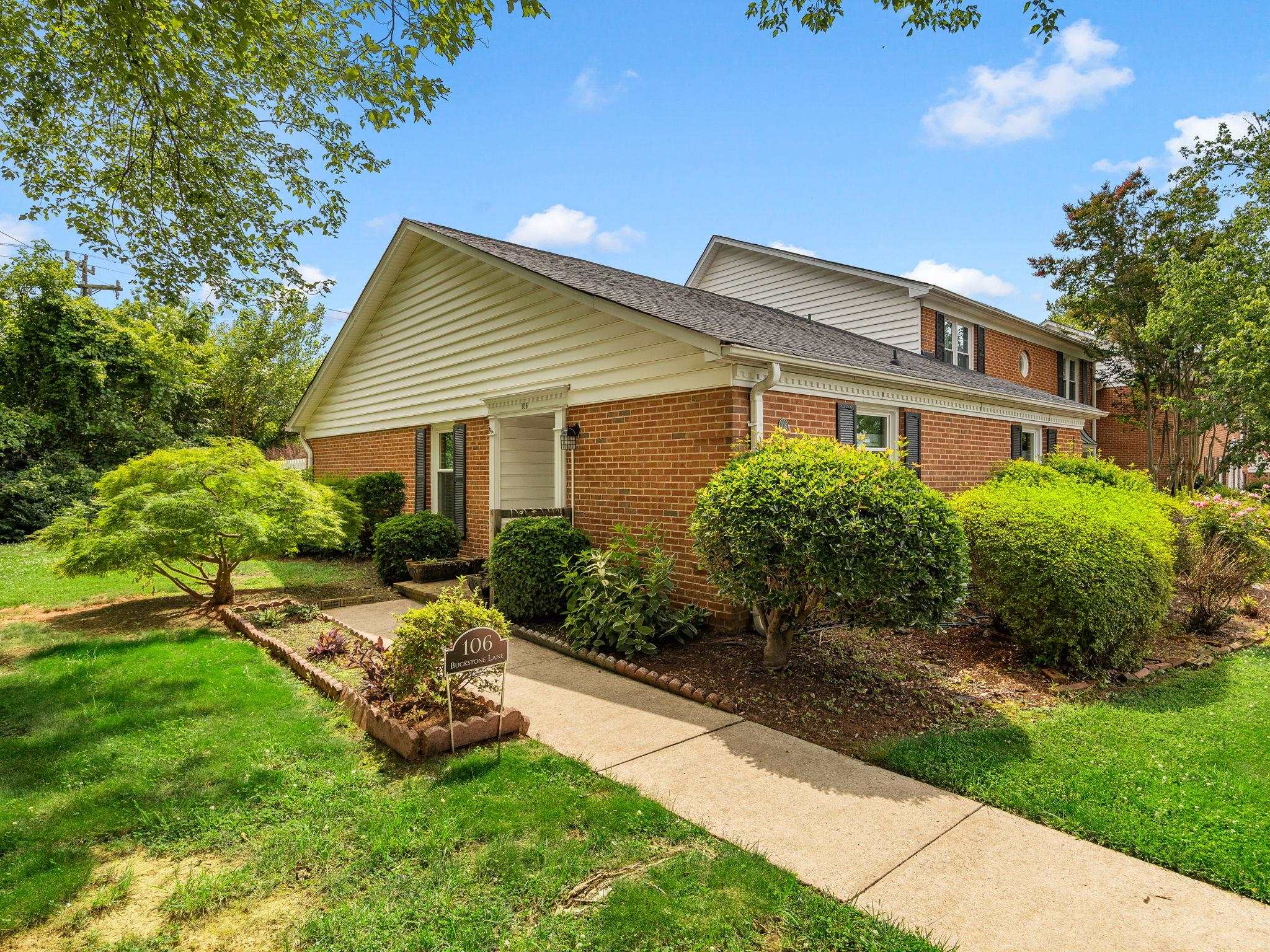 106 Buckstone Lane