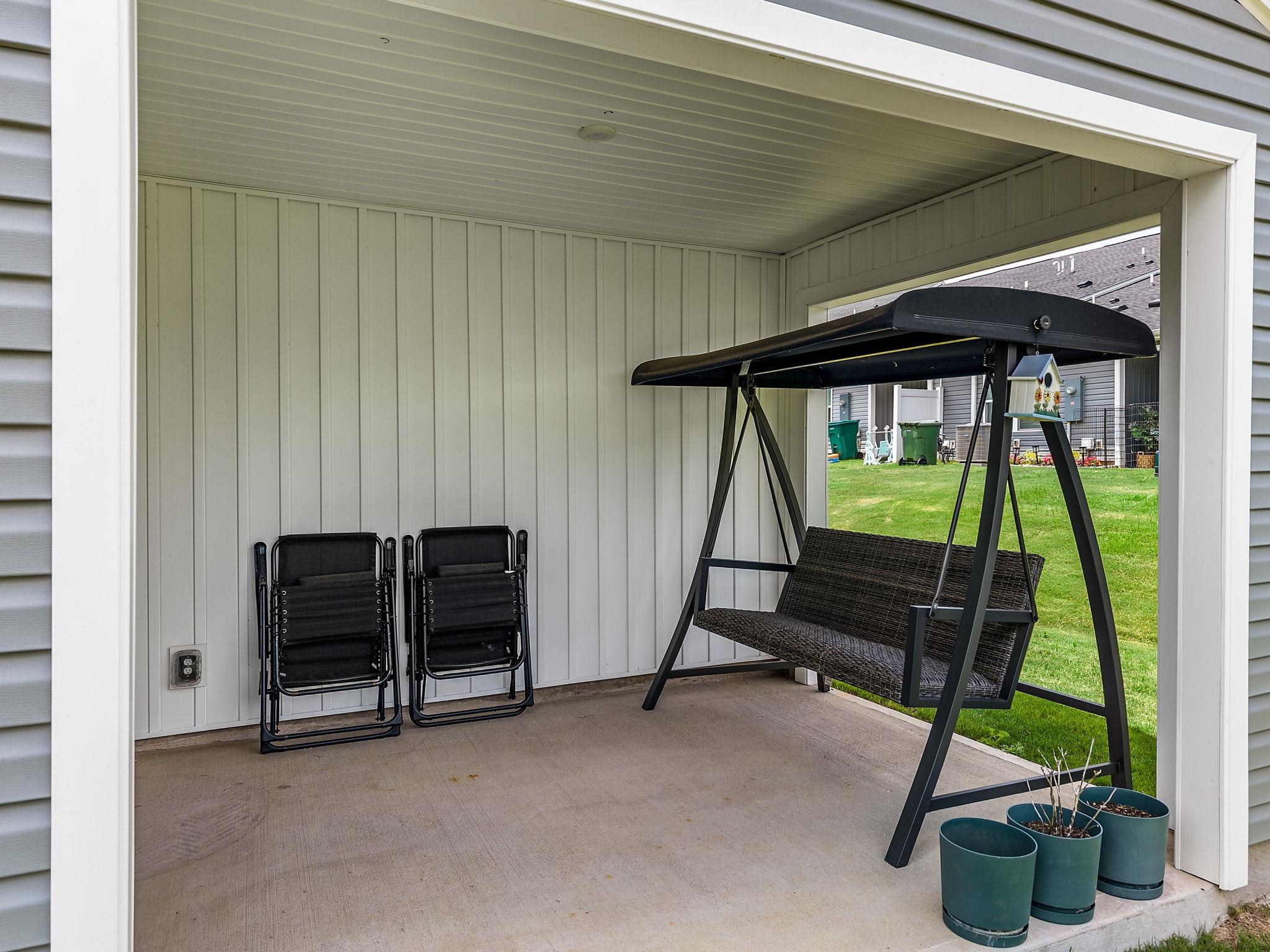 424 Leasowe Lane