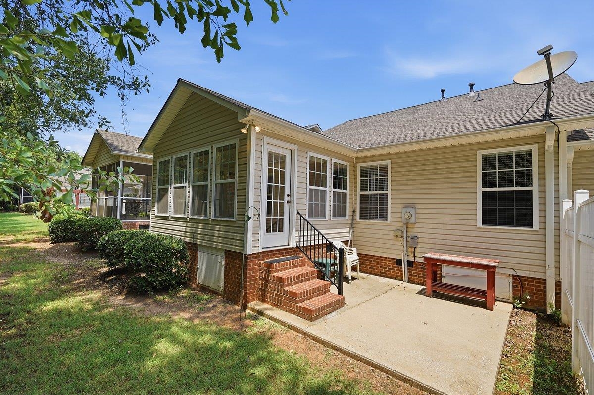 325 Rexford dr