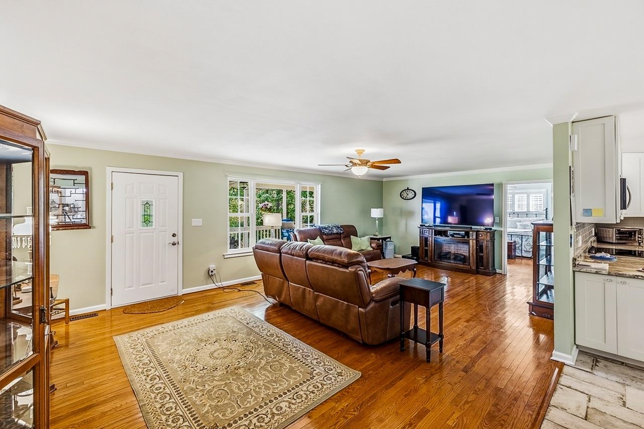 2511 Pineland Shores Circle
