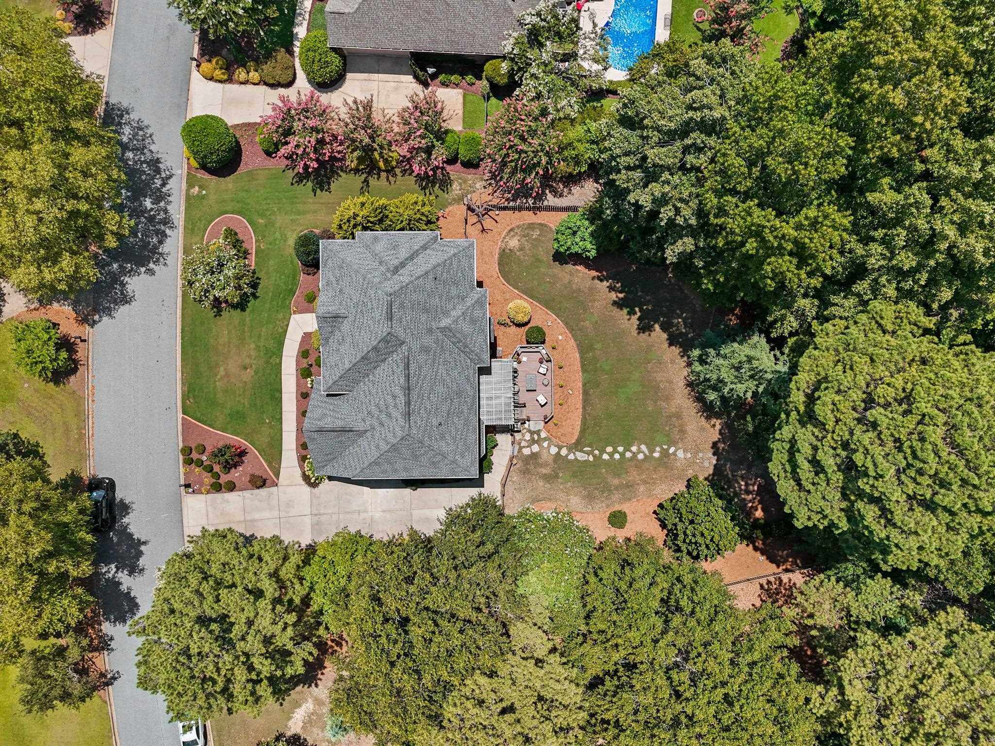 112 Scarlett Drive