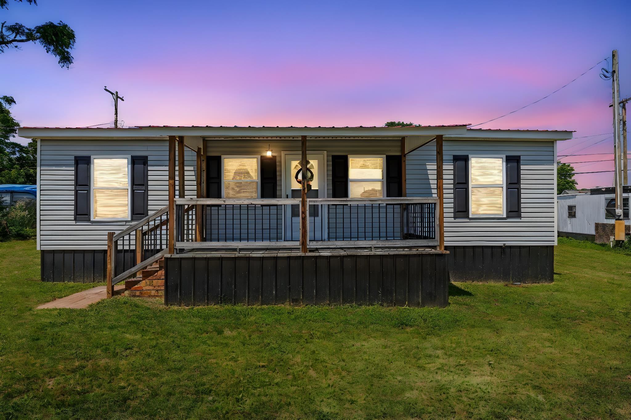 417 Monarch Highway