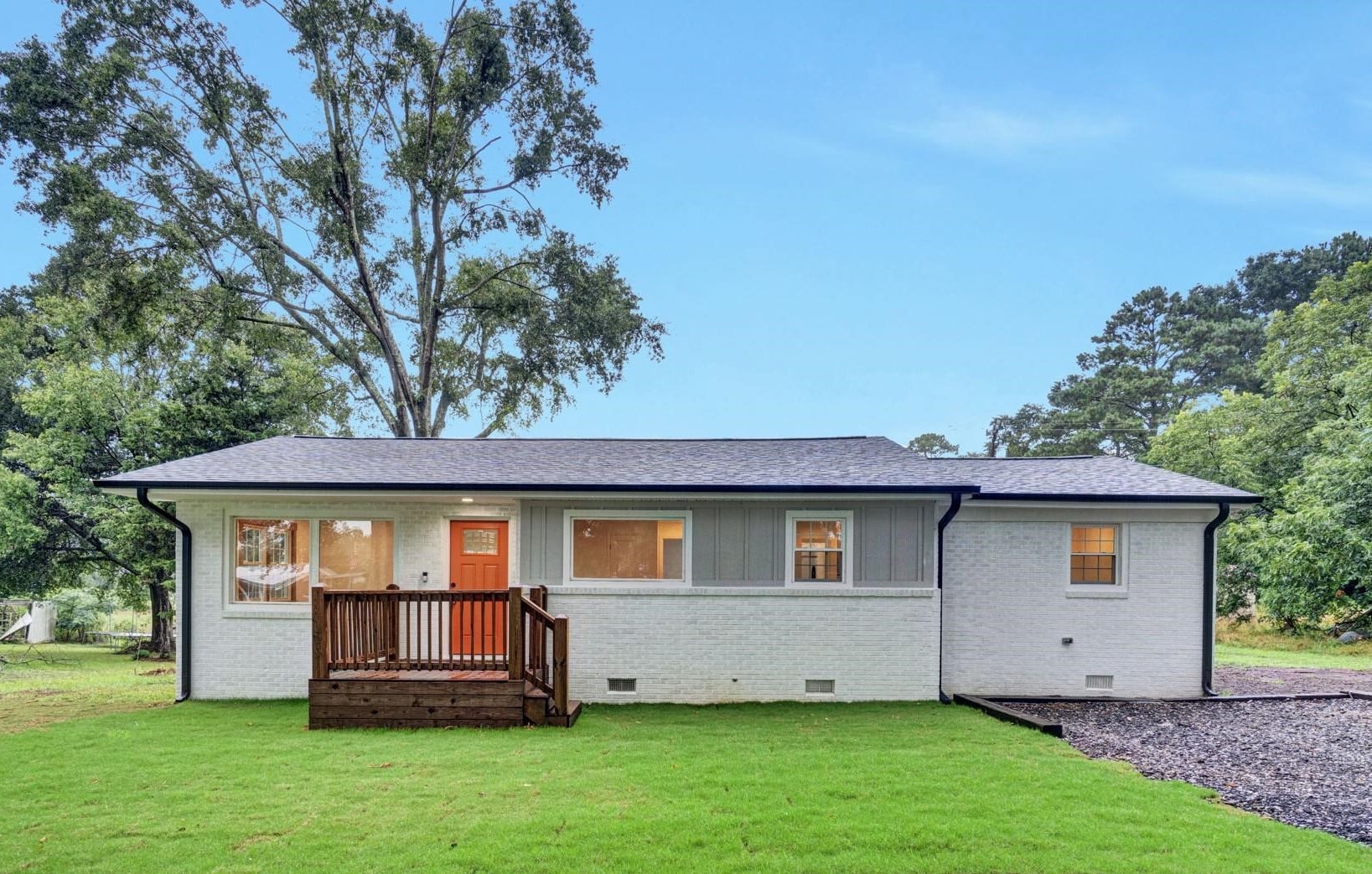 2141 Mayo Road