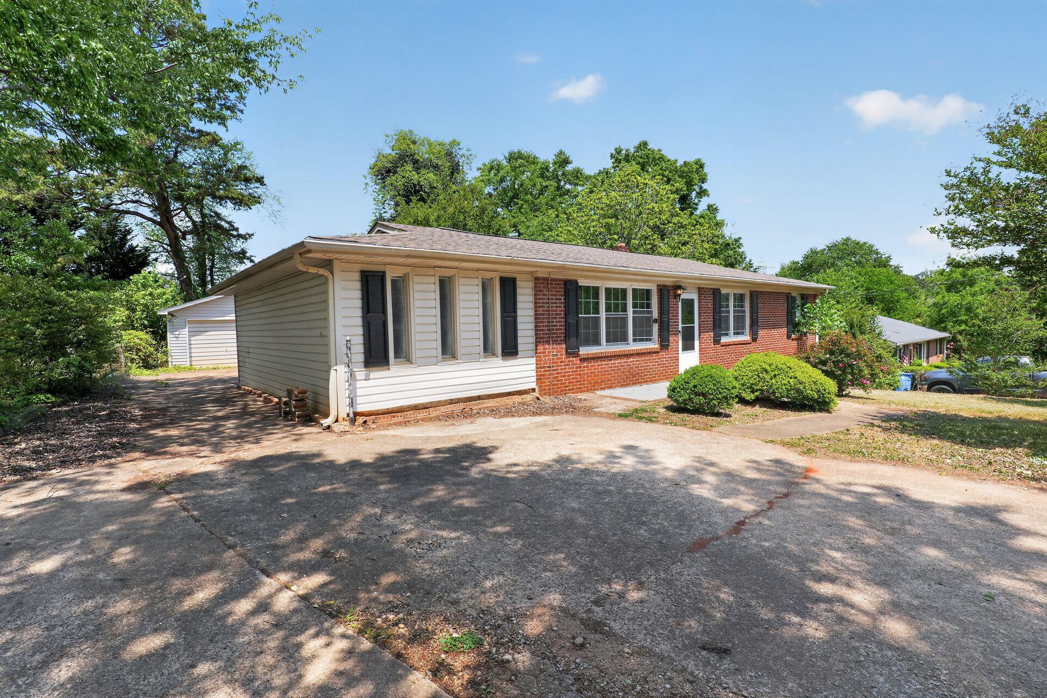 101 Sharon Dr Drive