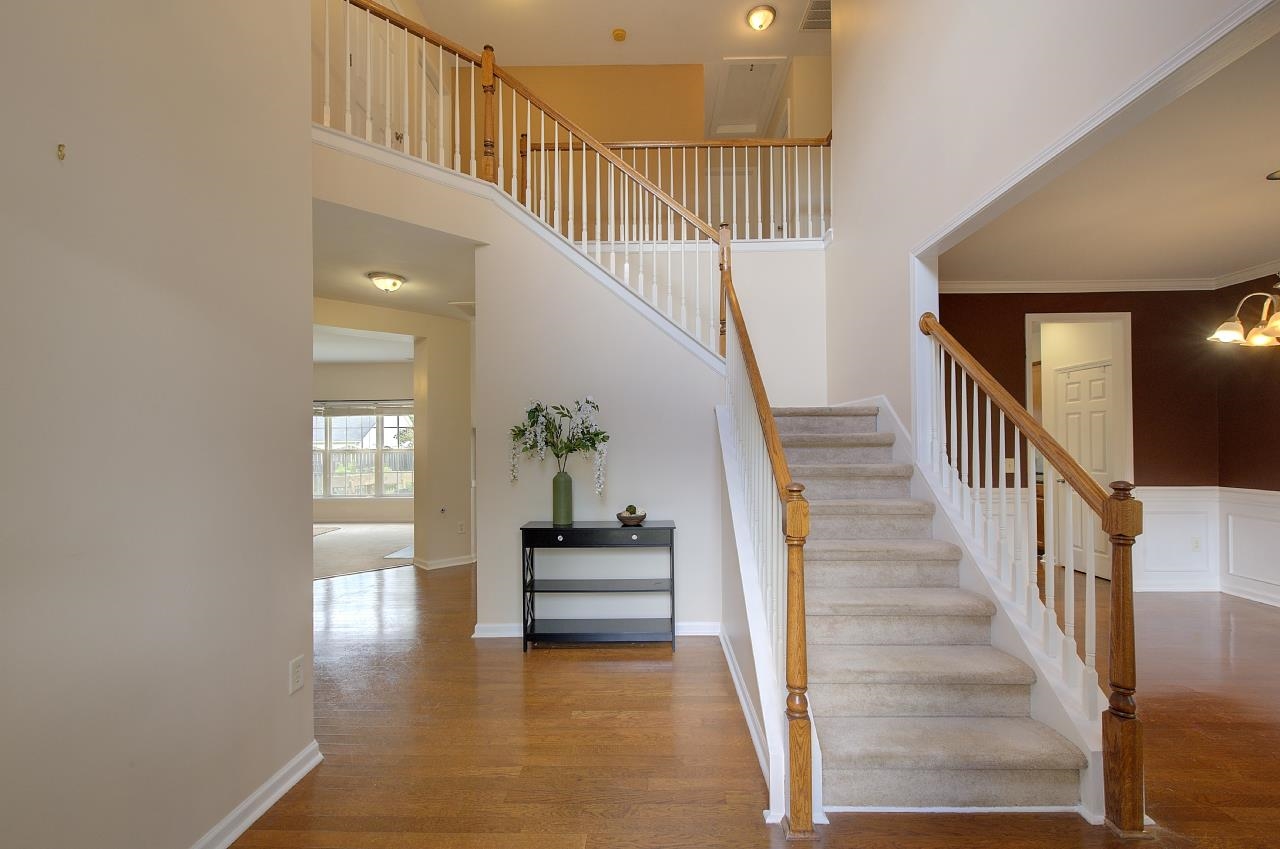 316 Archway Court