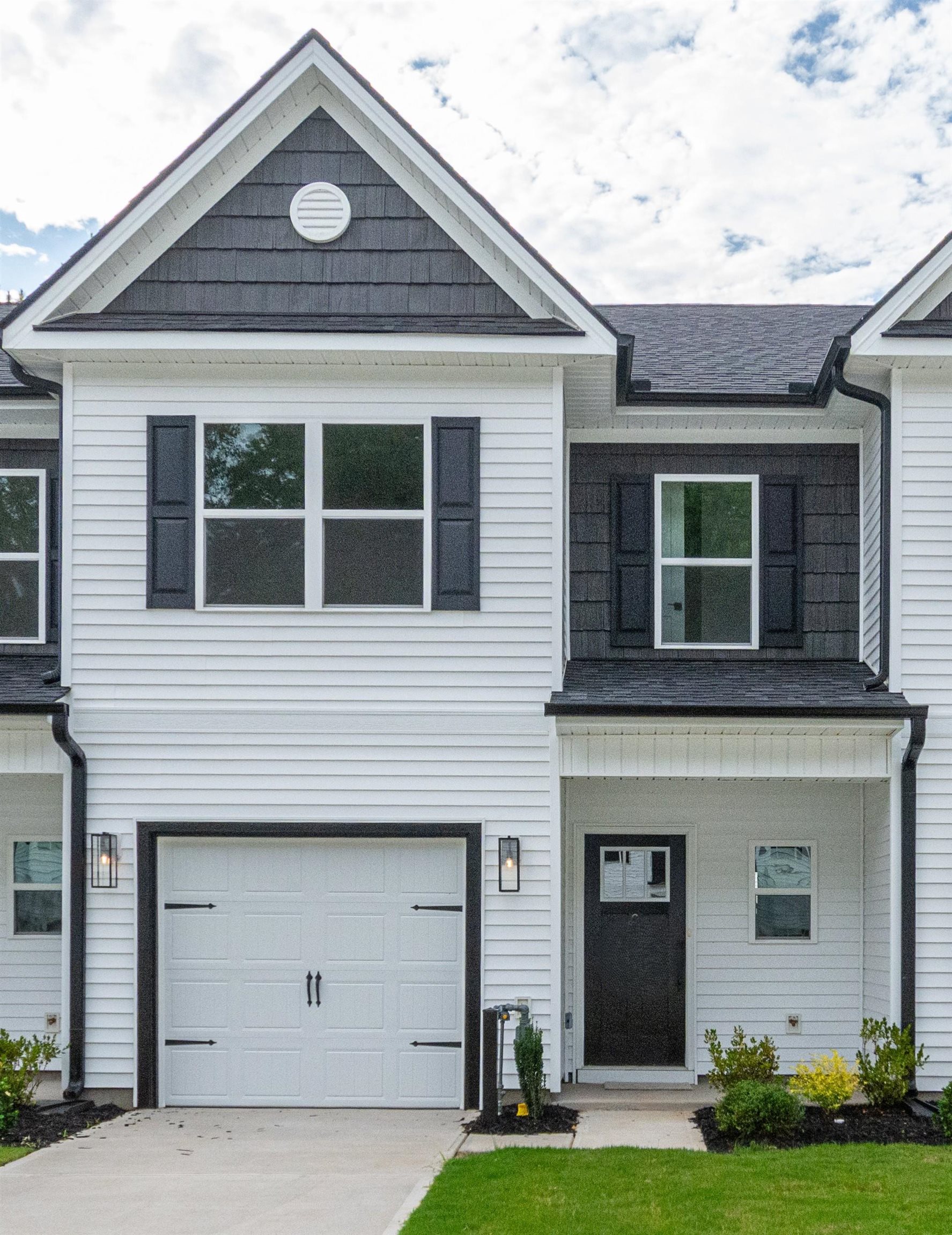 634 Farcroft Trail