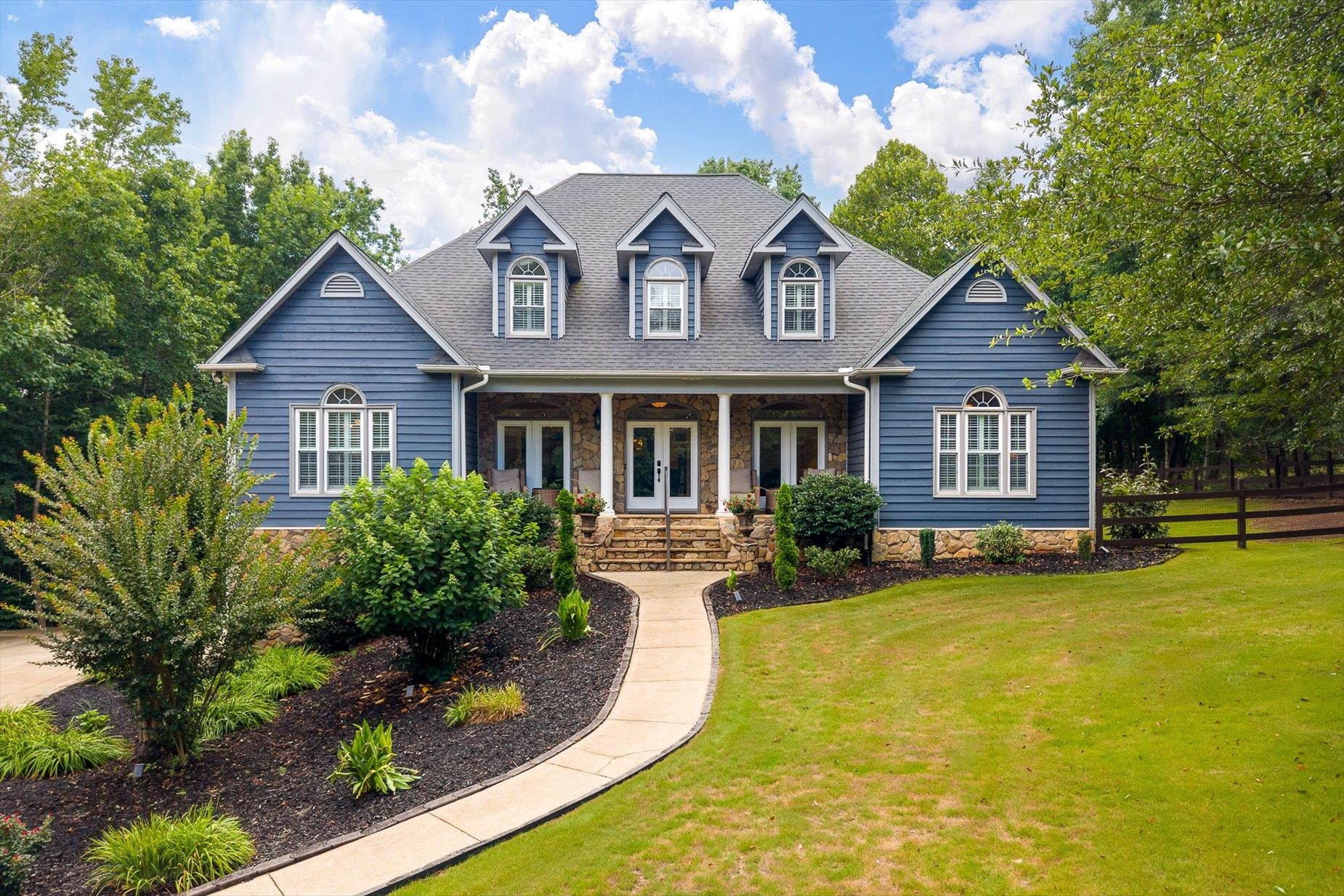 115 S Embler Court
