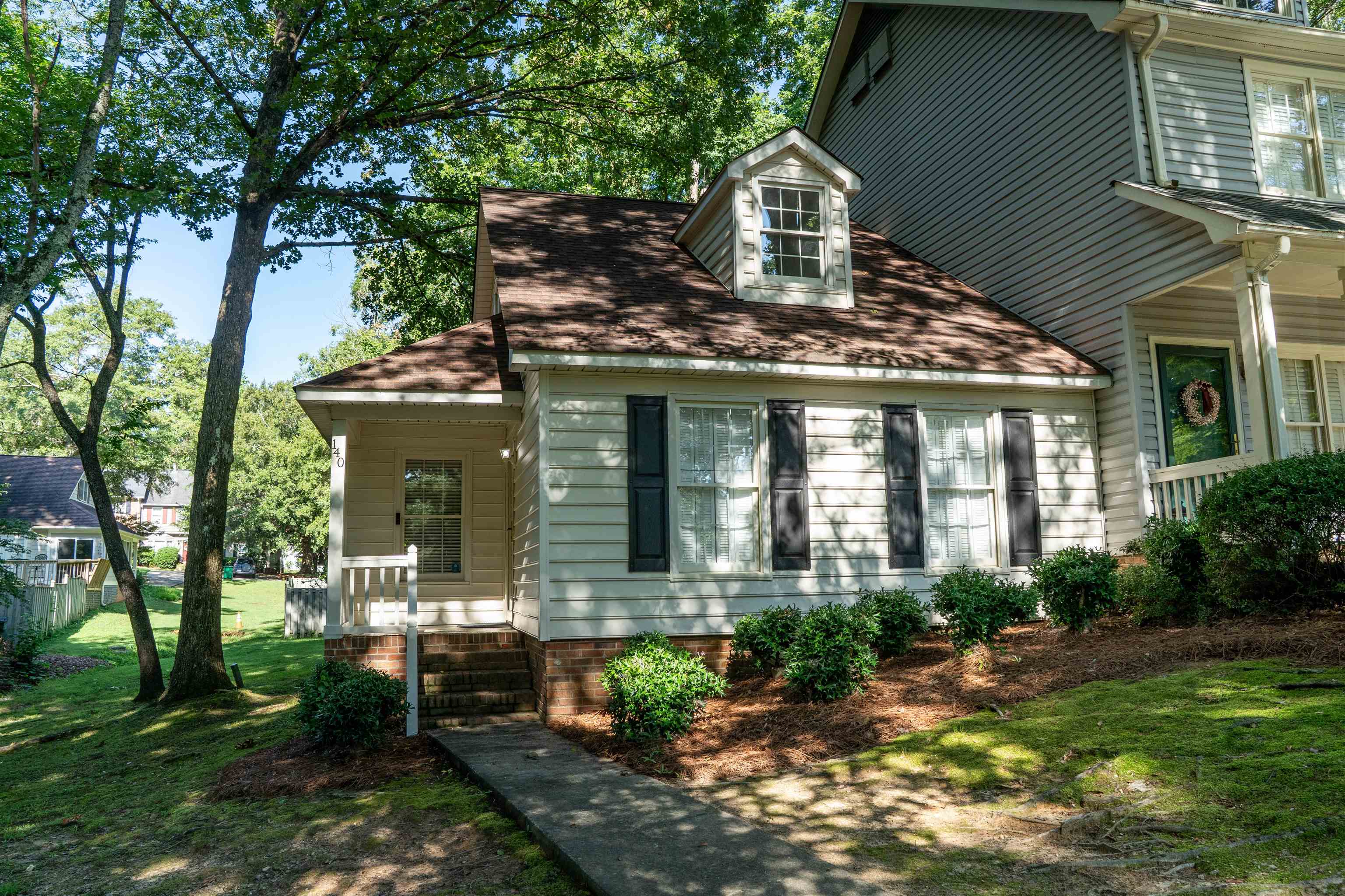 140 Inwood Court