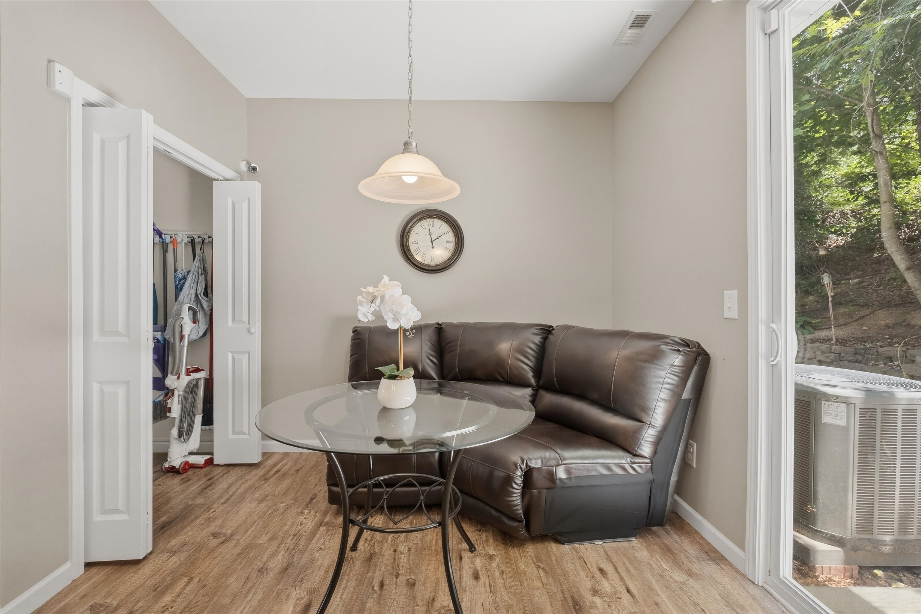 115 Huntress Drive