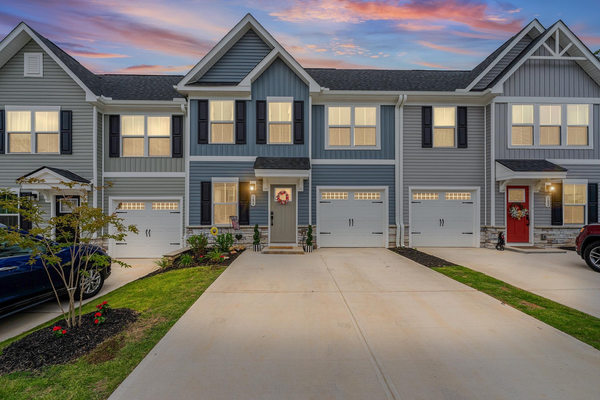 186 RHODELL Lane