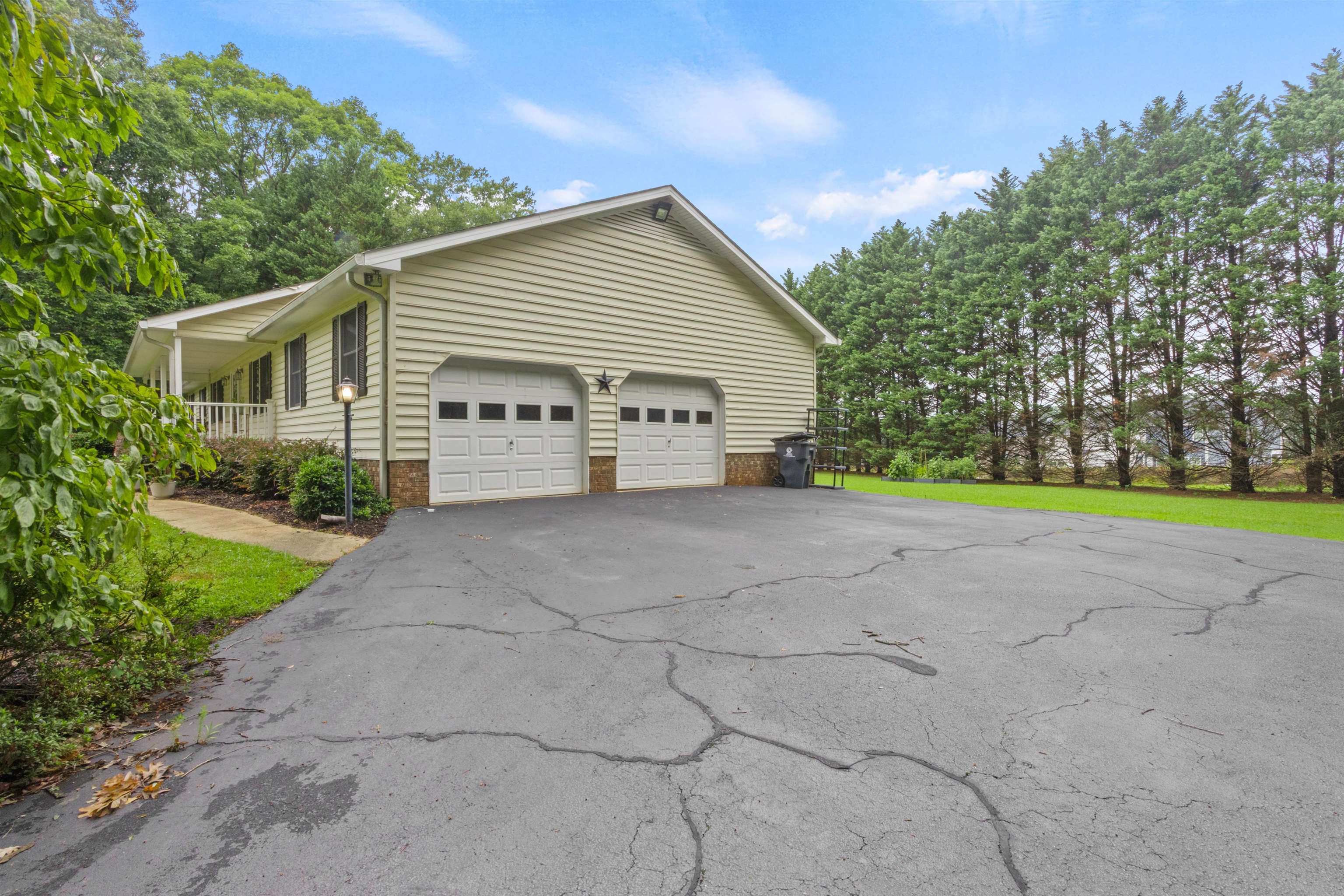 108 Cardinal Circle