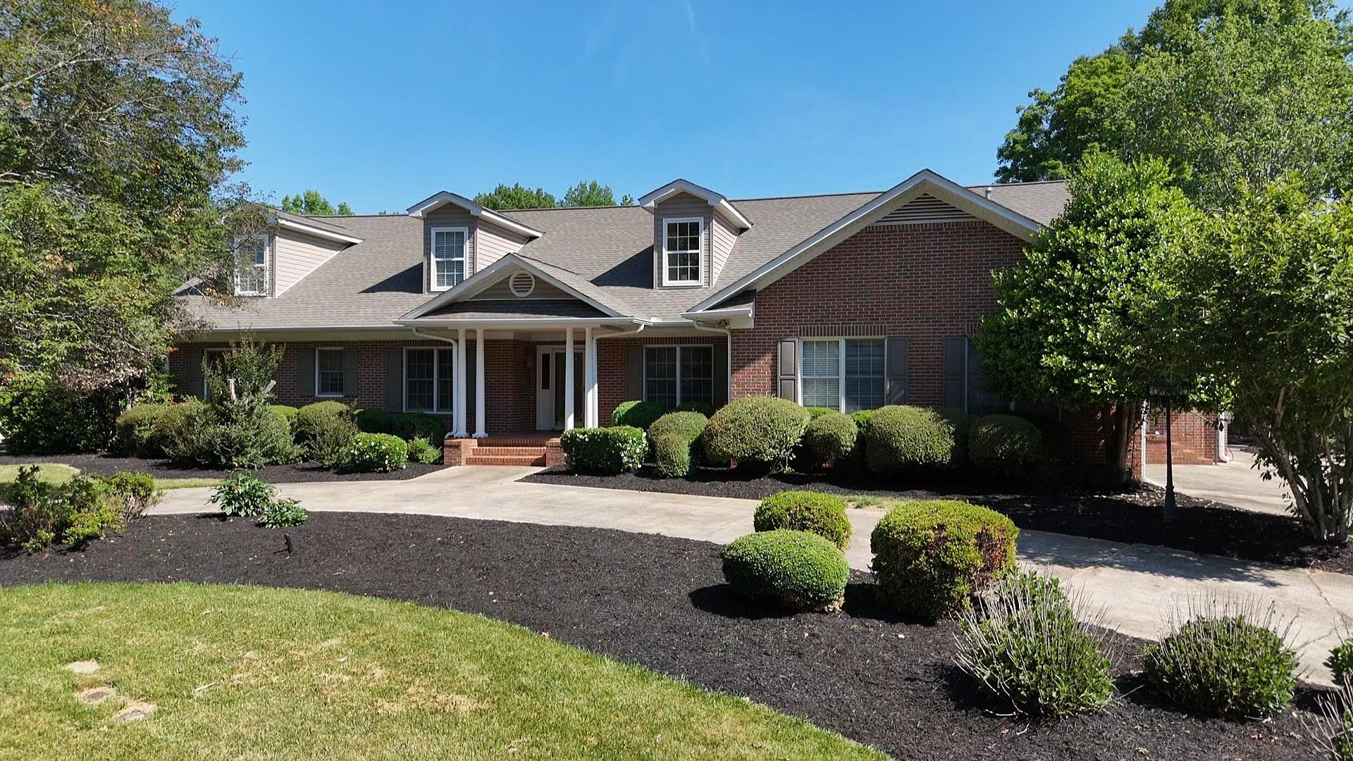 112 Linkside Drive