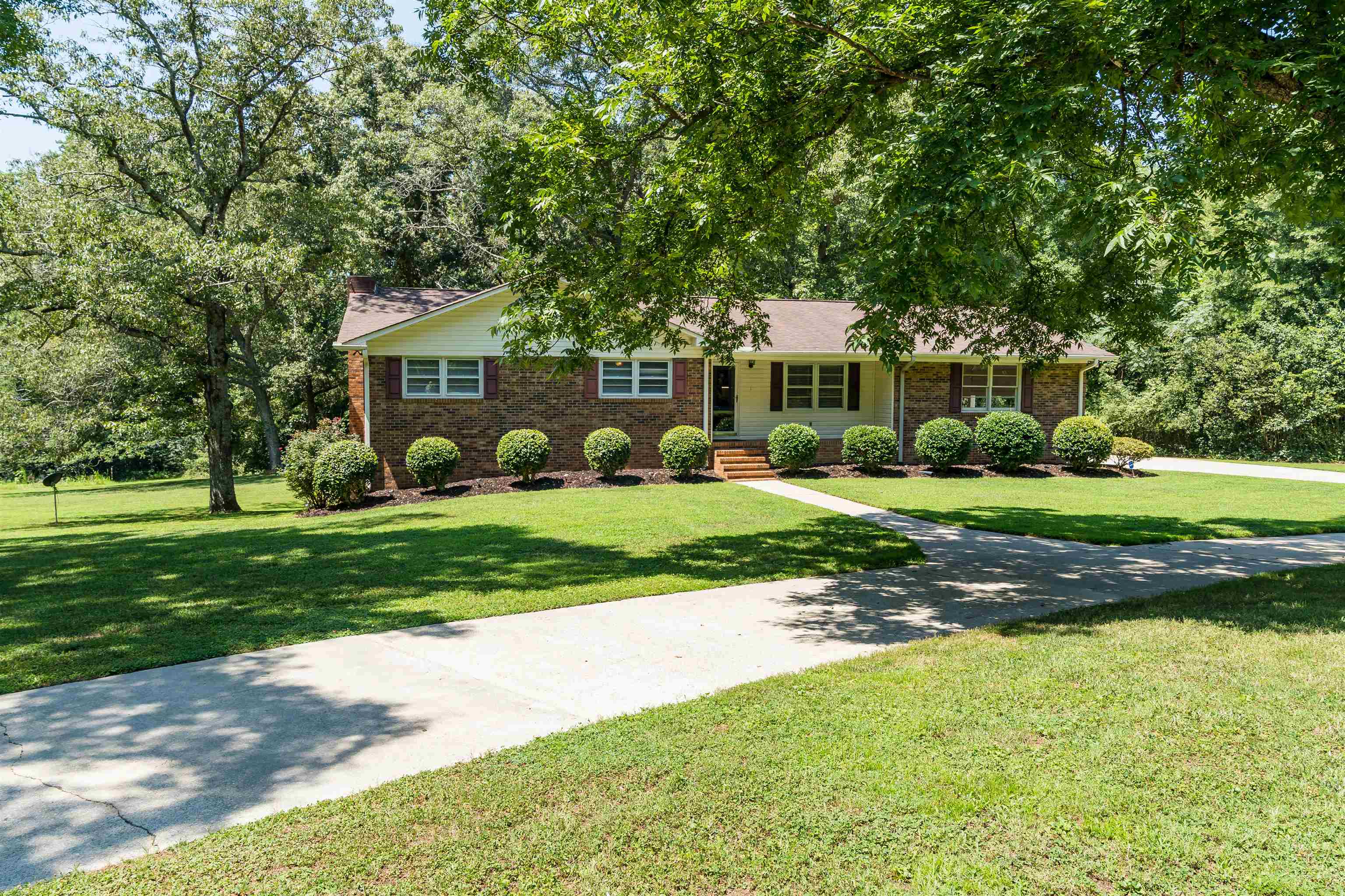 151 Hillandale Ln Lane