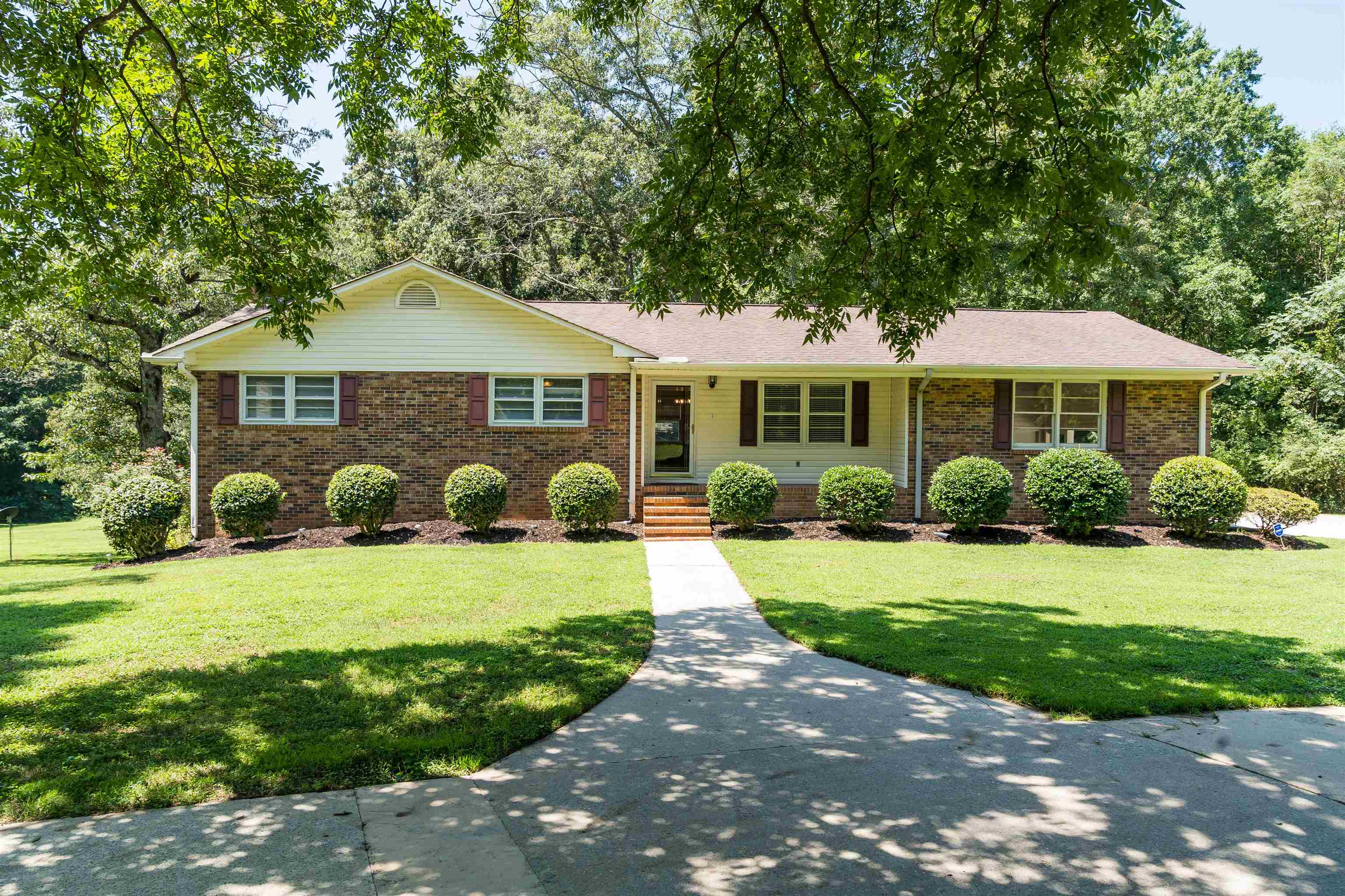 151 Hillandale Ln Lane