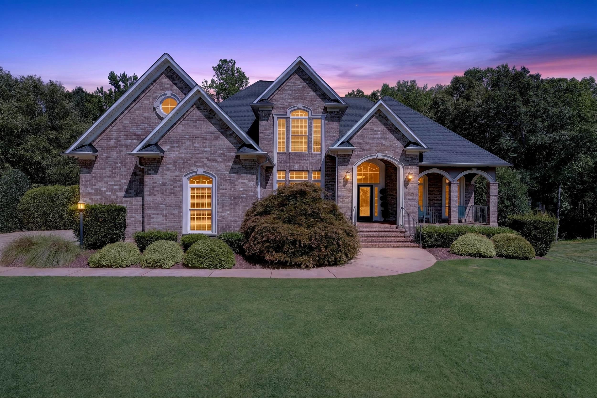 415 Lions Paw Court