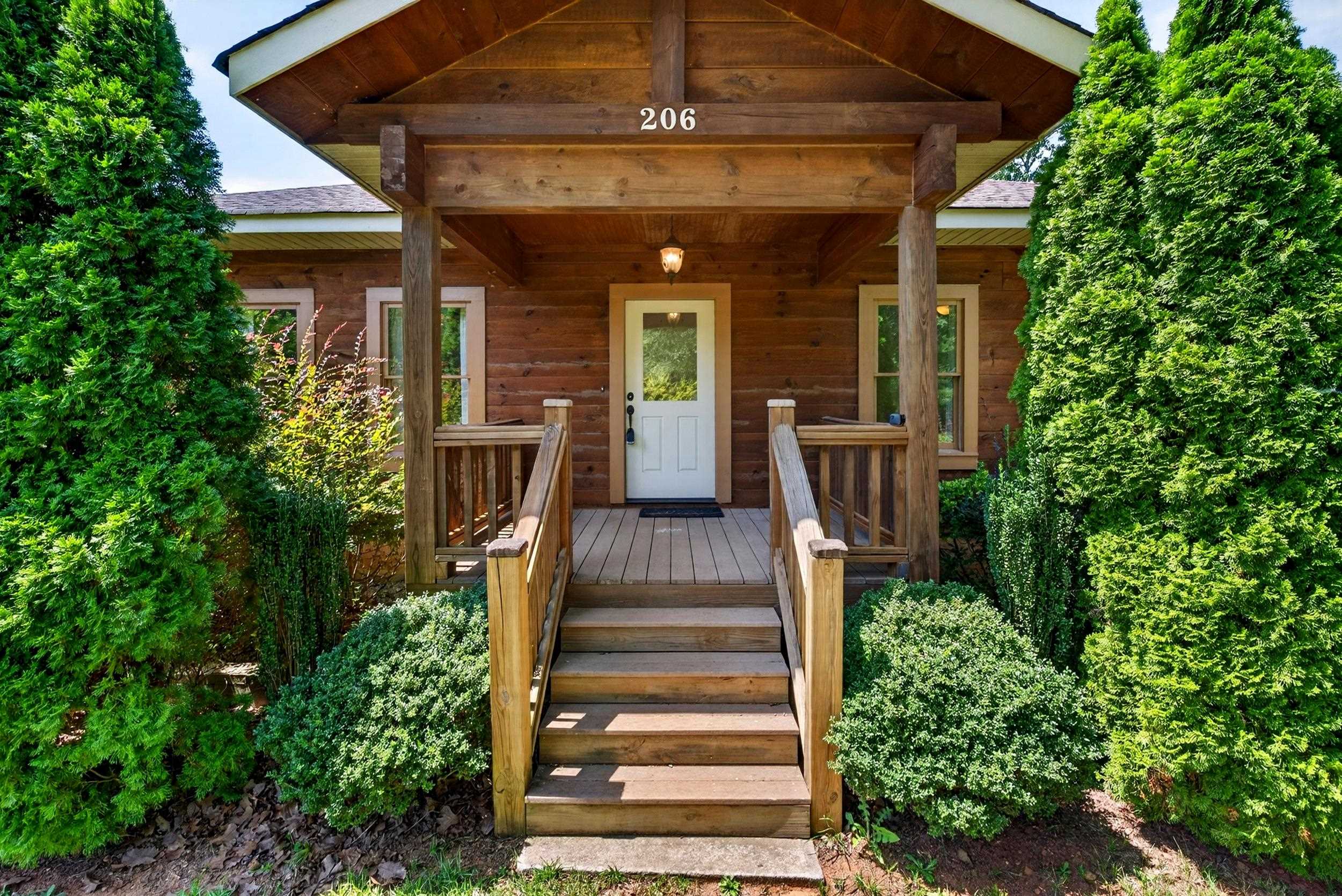 206 Susans Road