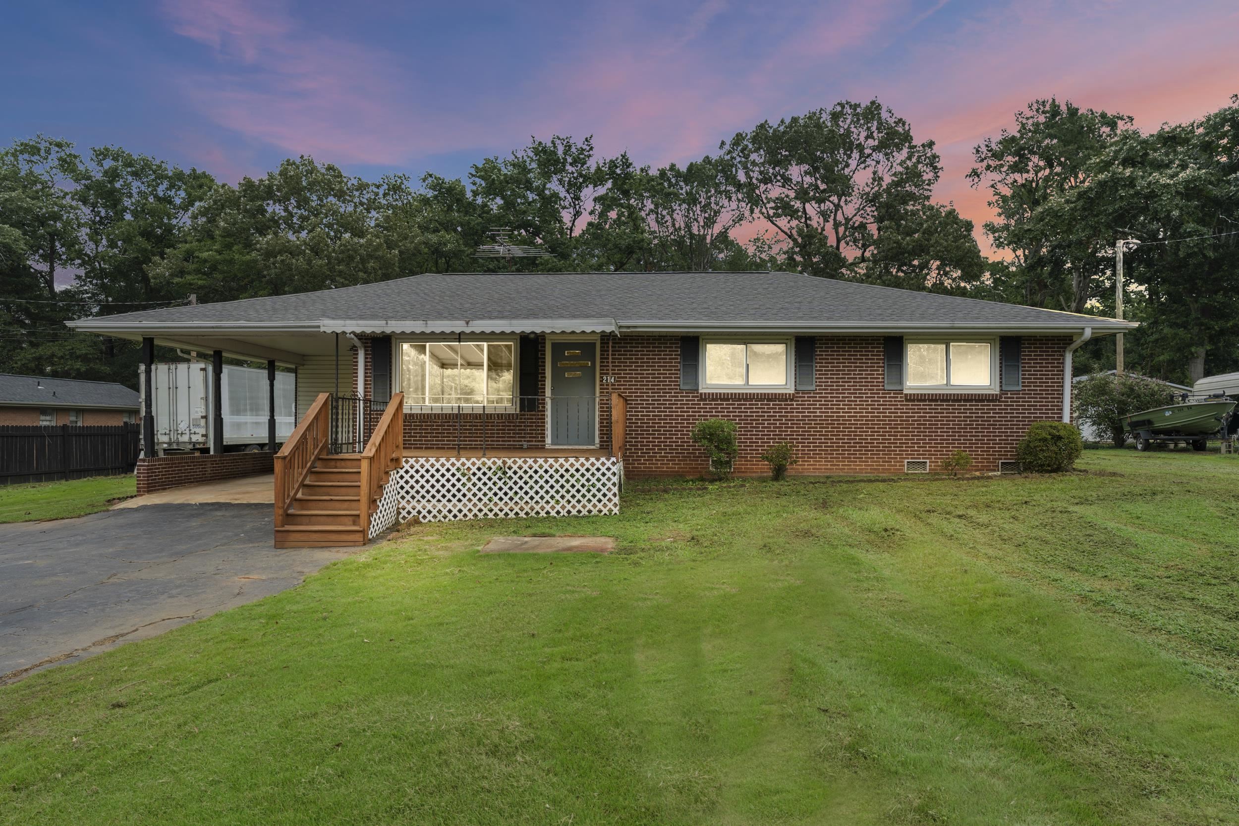 214 Crawford Circle