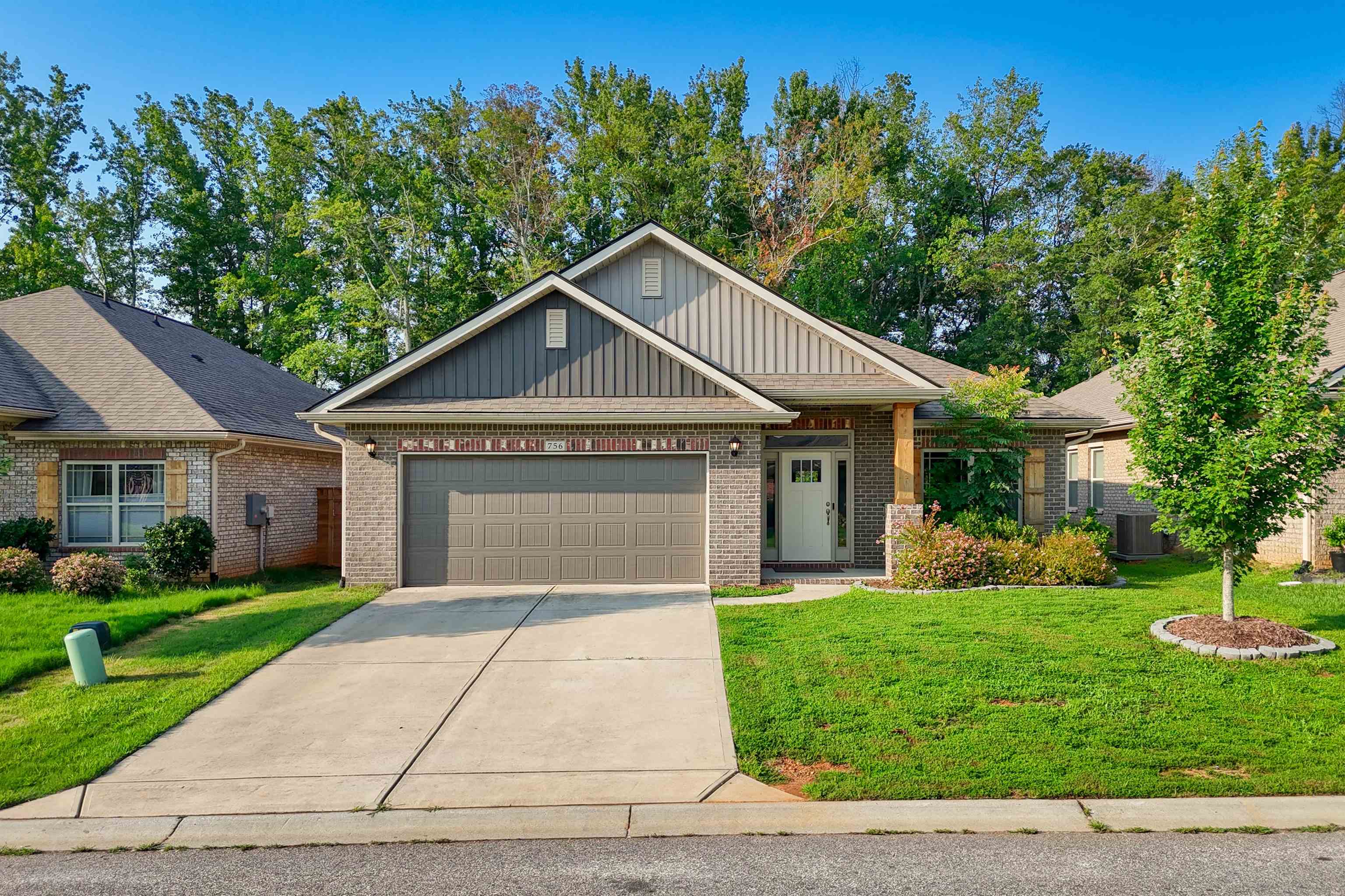 756 Radner Way