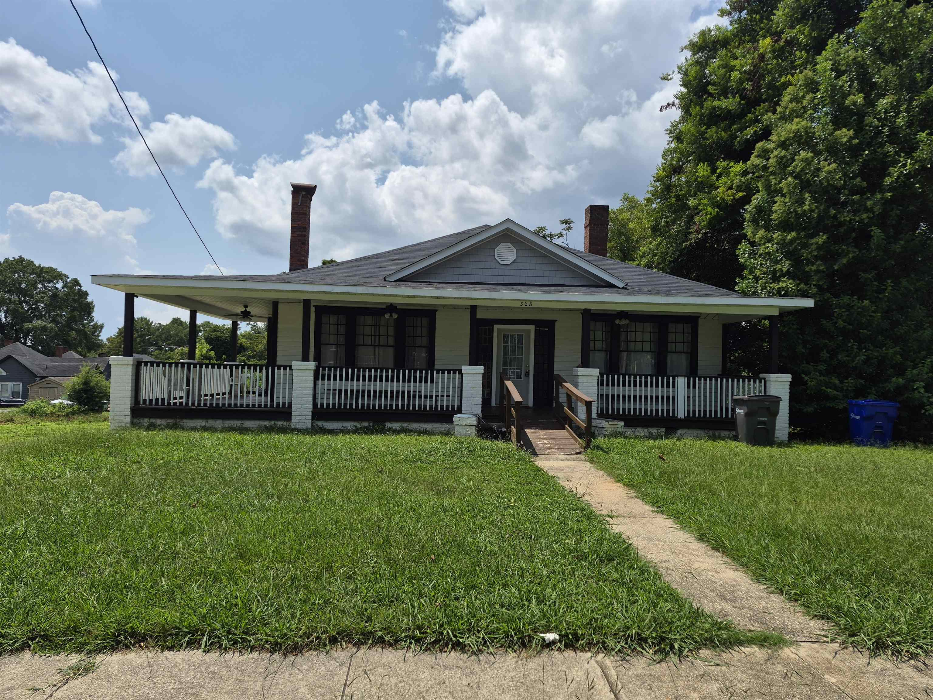 308 S Converse St Street