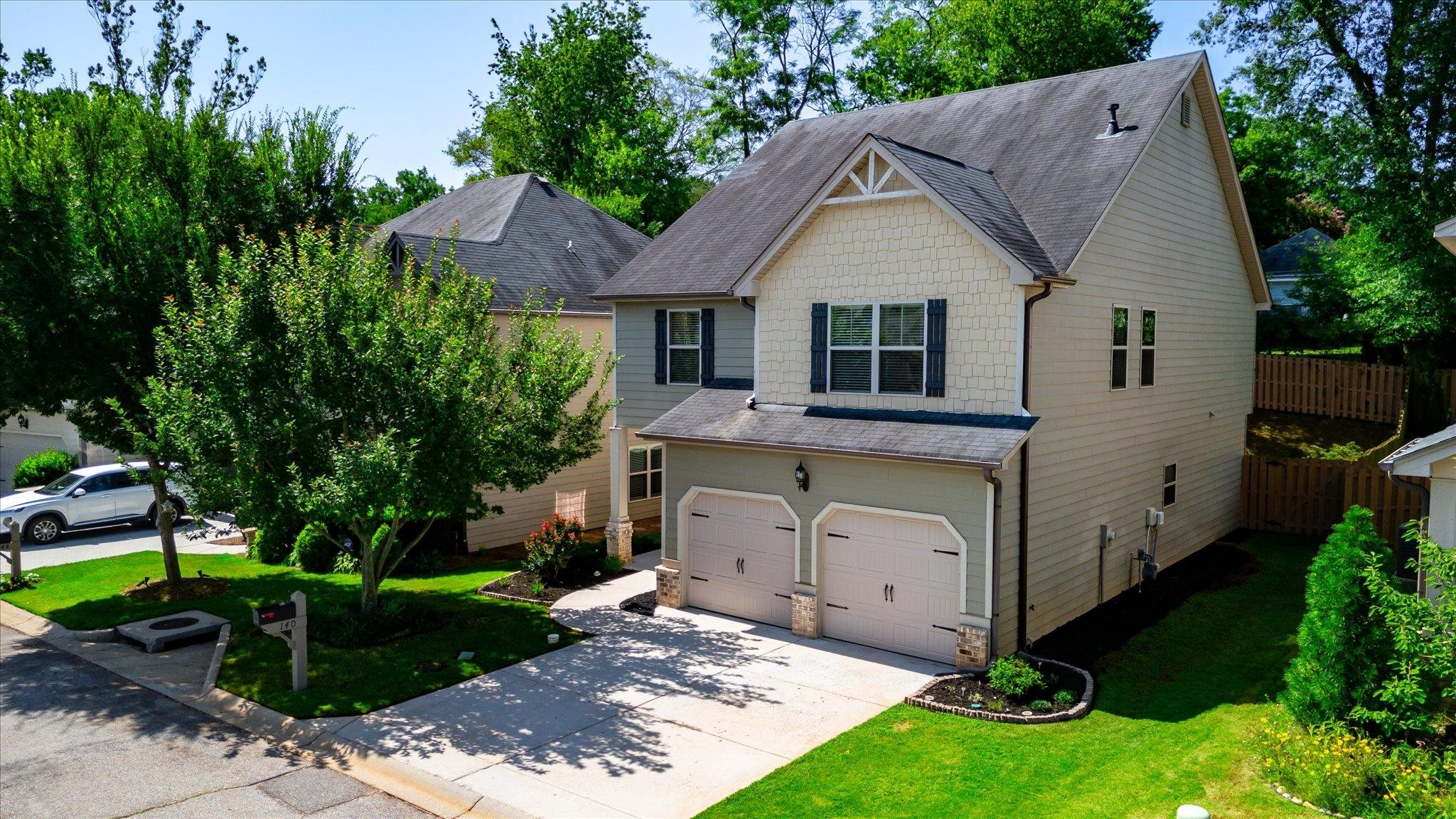 140 River Valley Lane