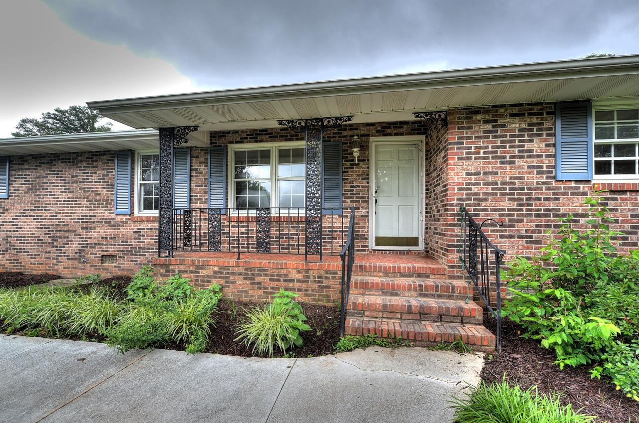 1195 Holly Springs Road