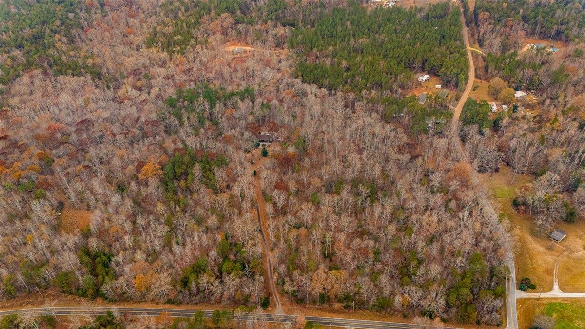00 Derrick Road