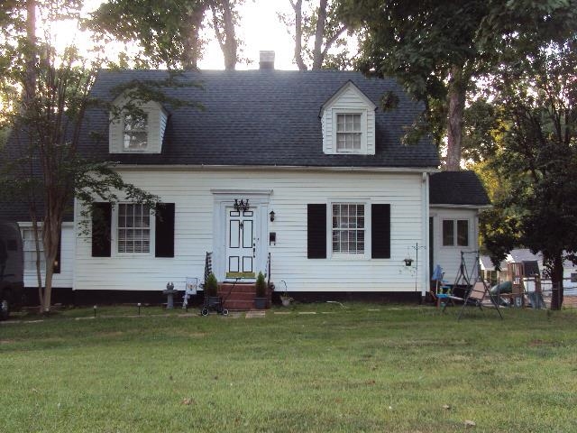 382 Forest Ave Avenue