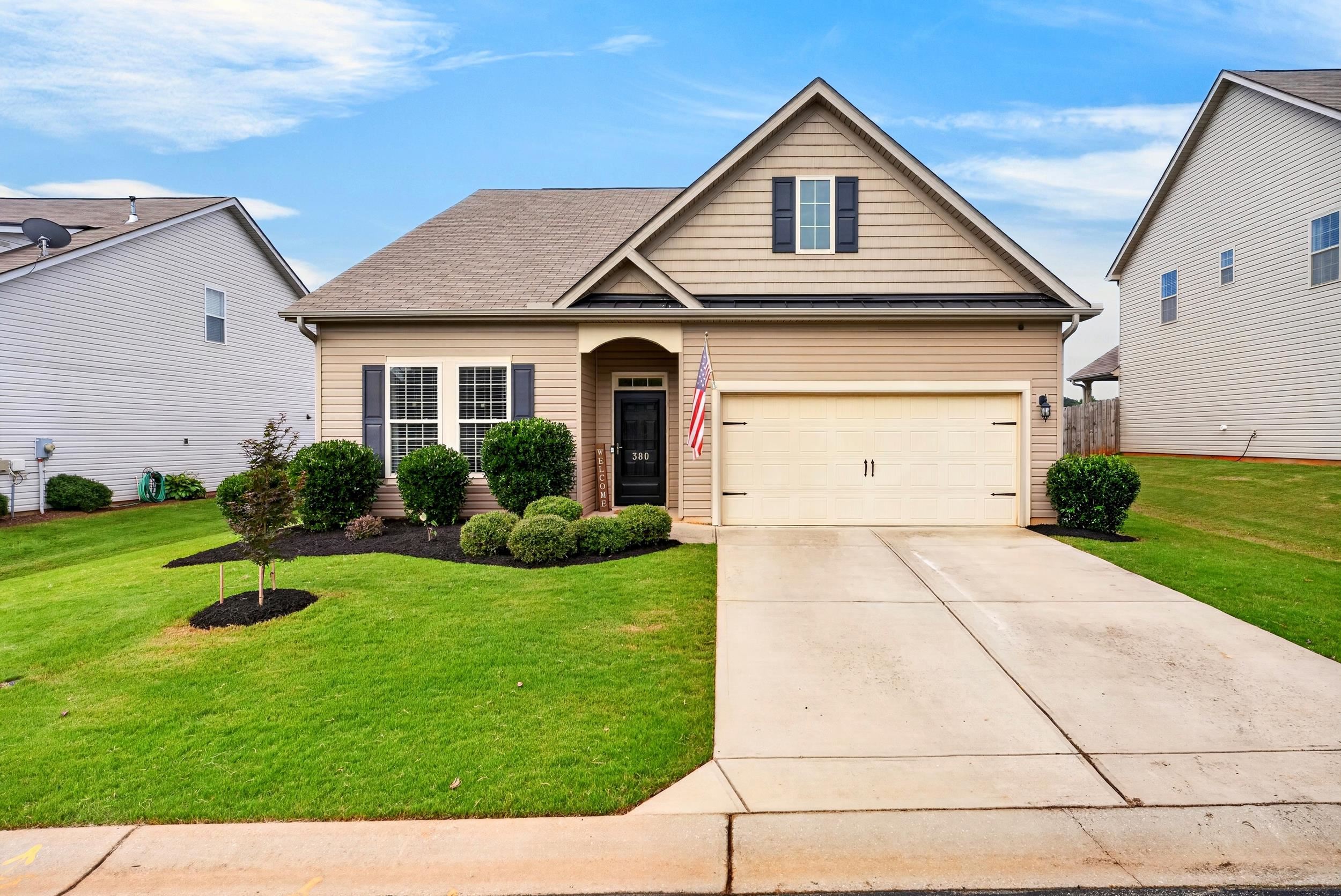 380 Meadowpark Lane