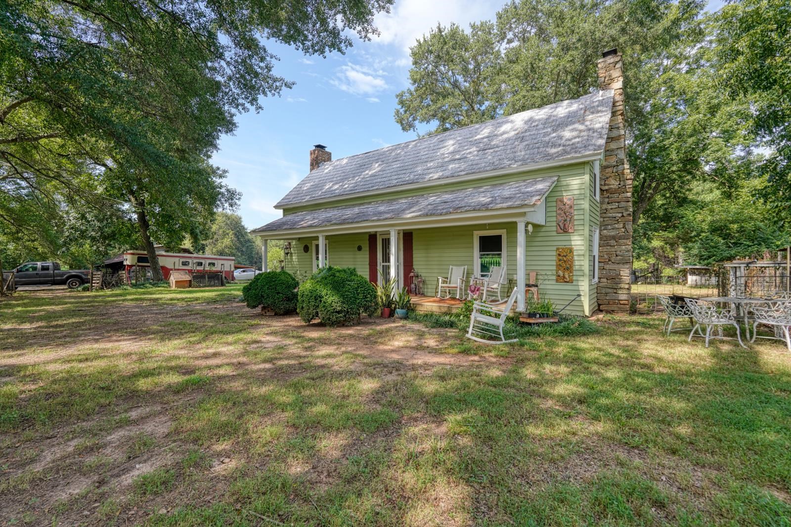 200 Lowe Lane