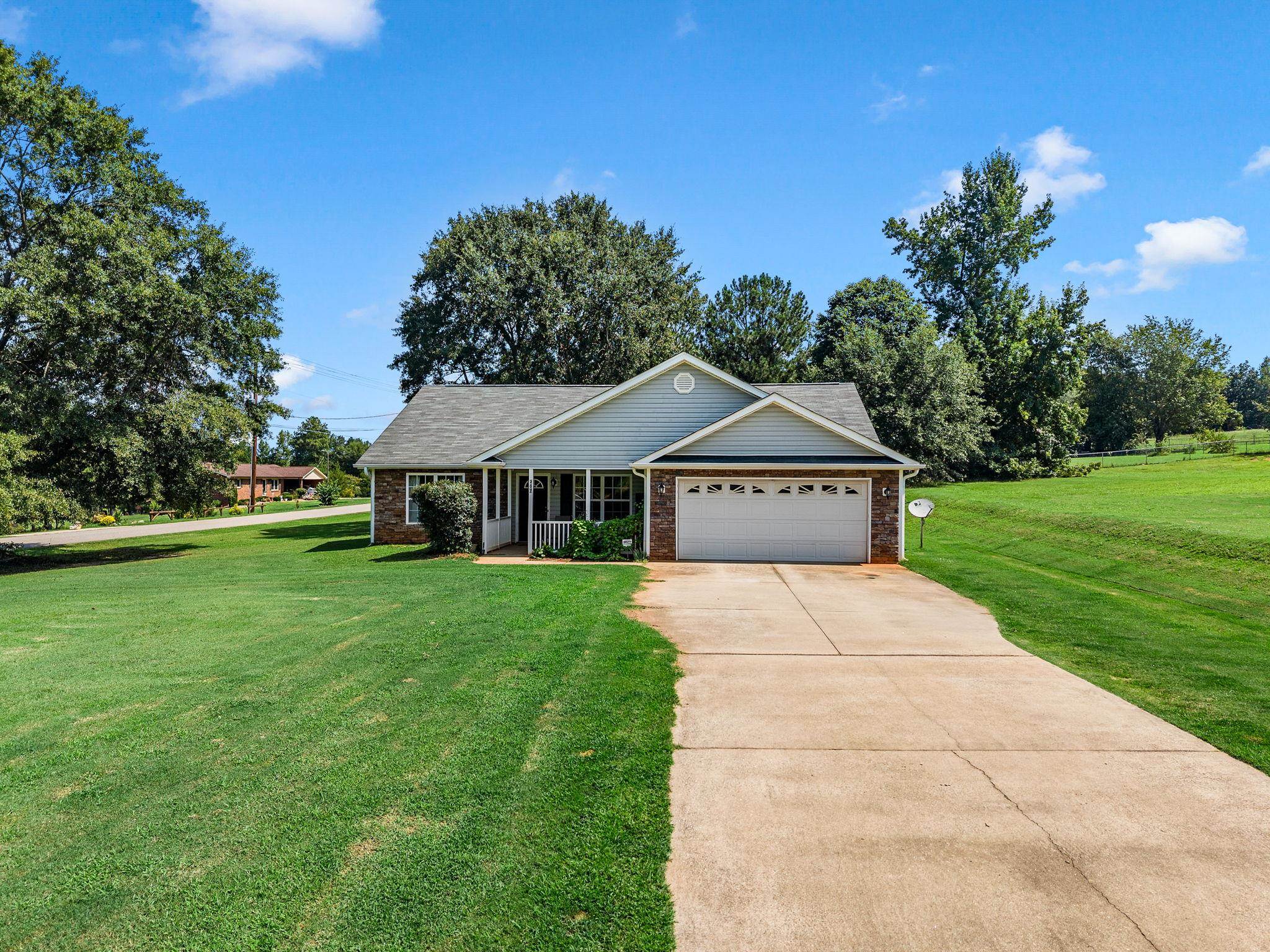 207 Gibbs Road