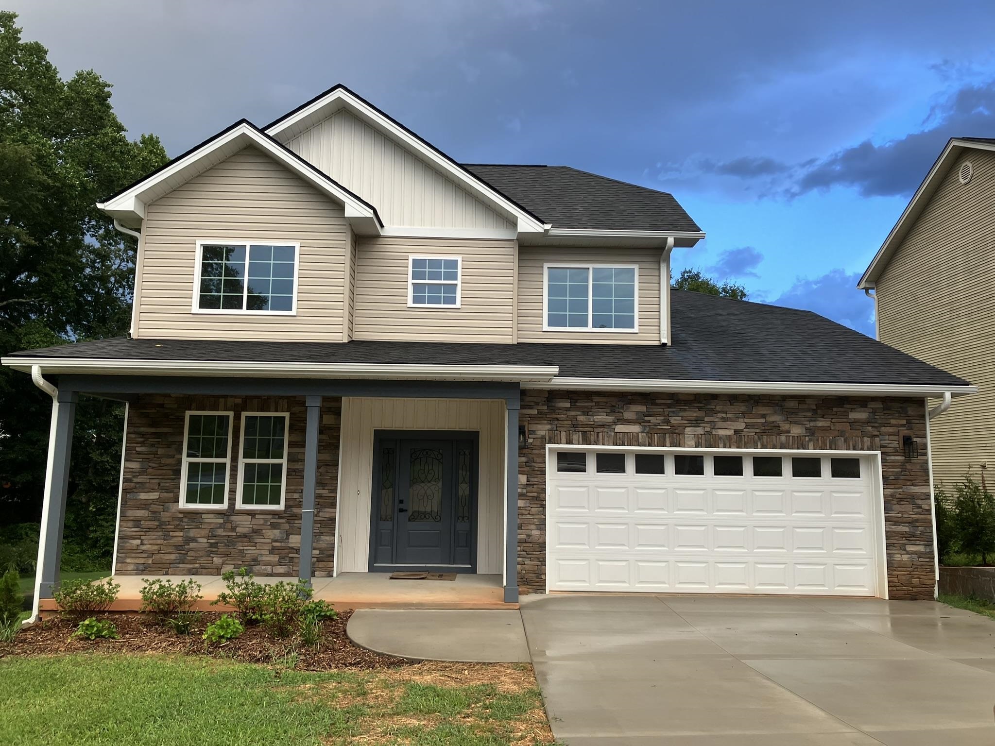 405 Landstone Terrace